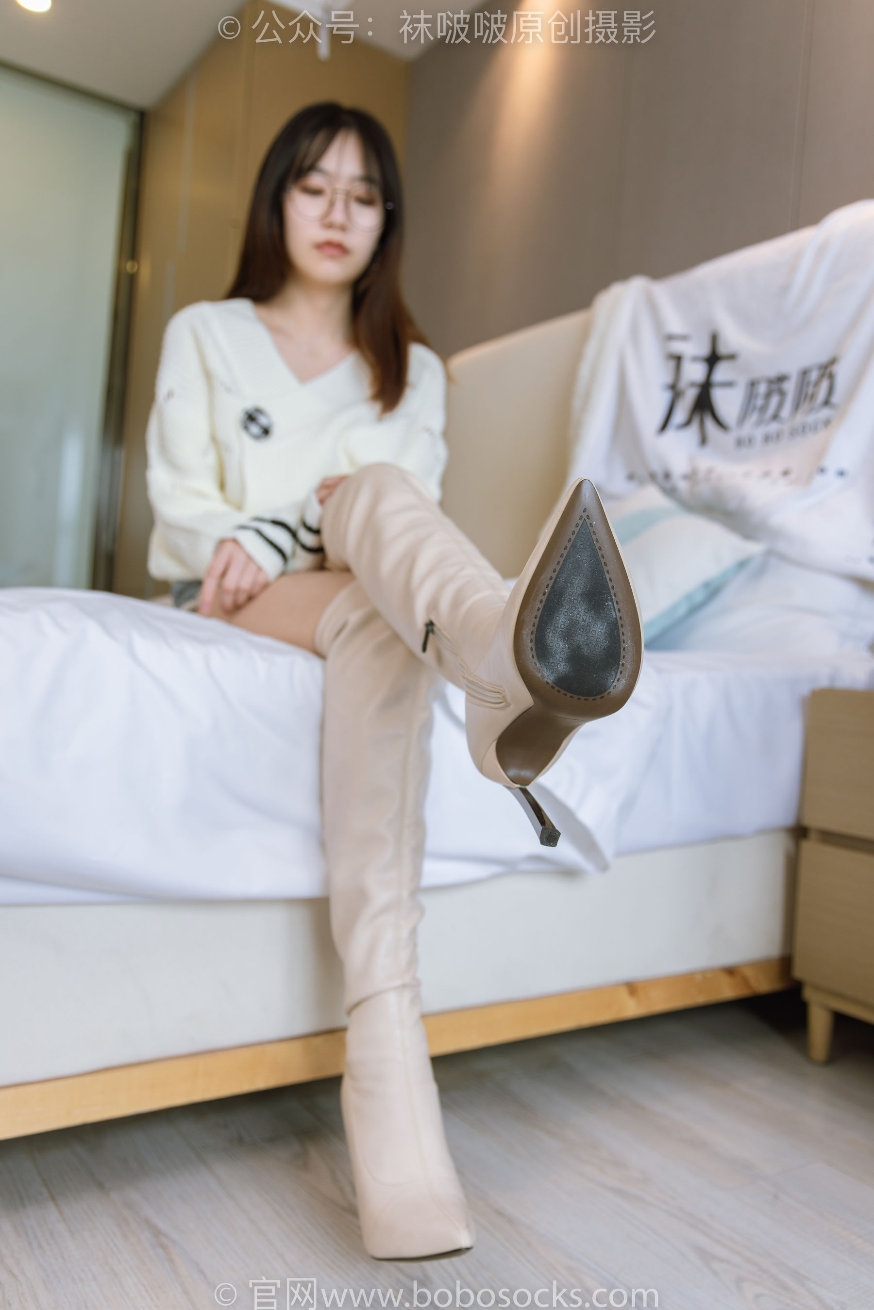 BoBoSocks袜啵啵 No.222 小甜豆-长靴、白棉袜、裸足