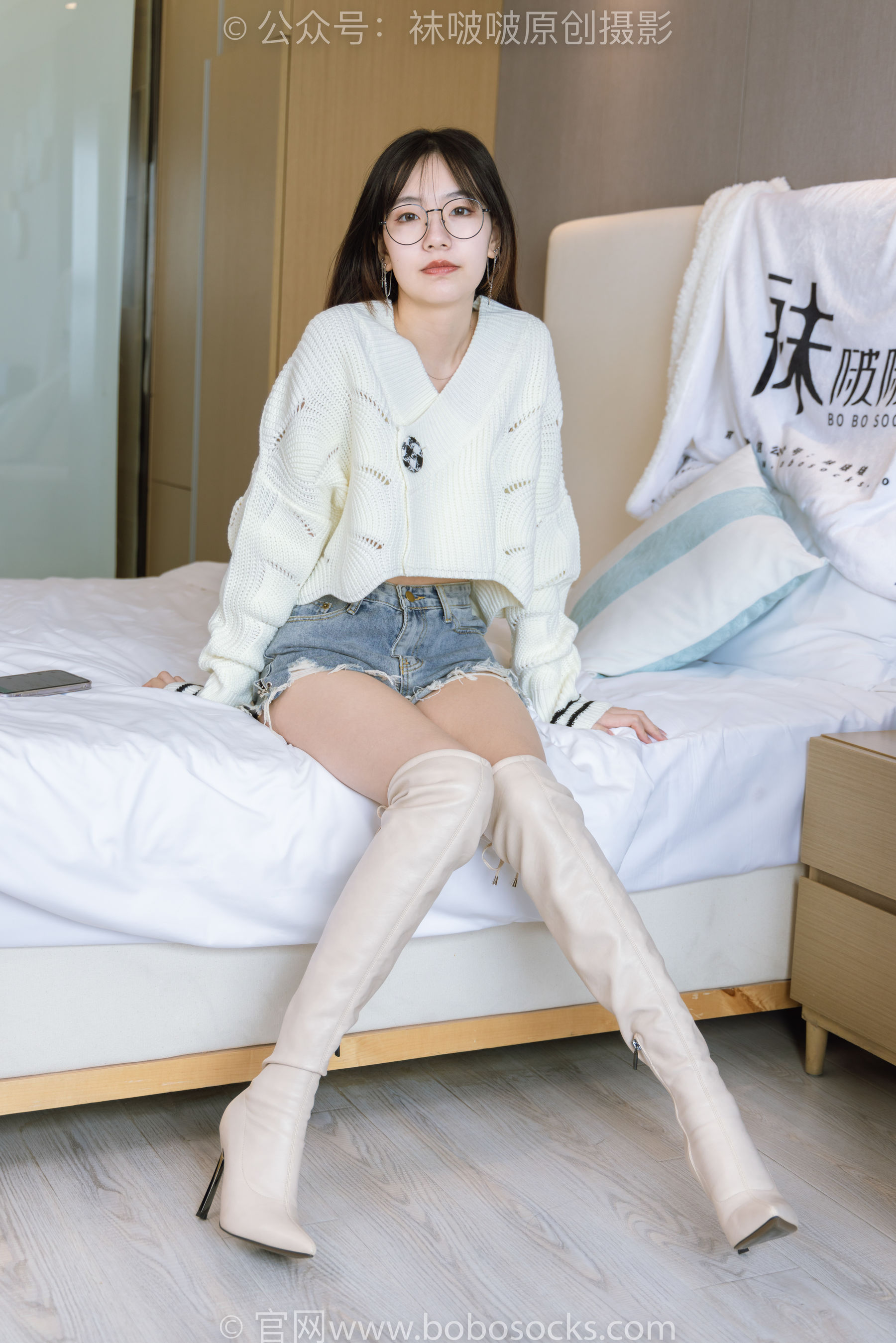 BoBoSocks袜啵啵 No.222 小甜豆-长靴、白棉袜、裸足