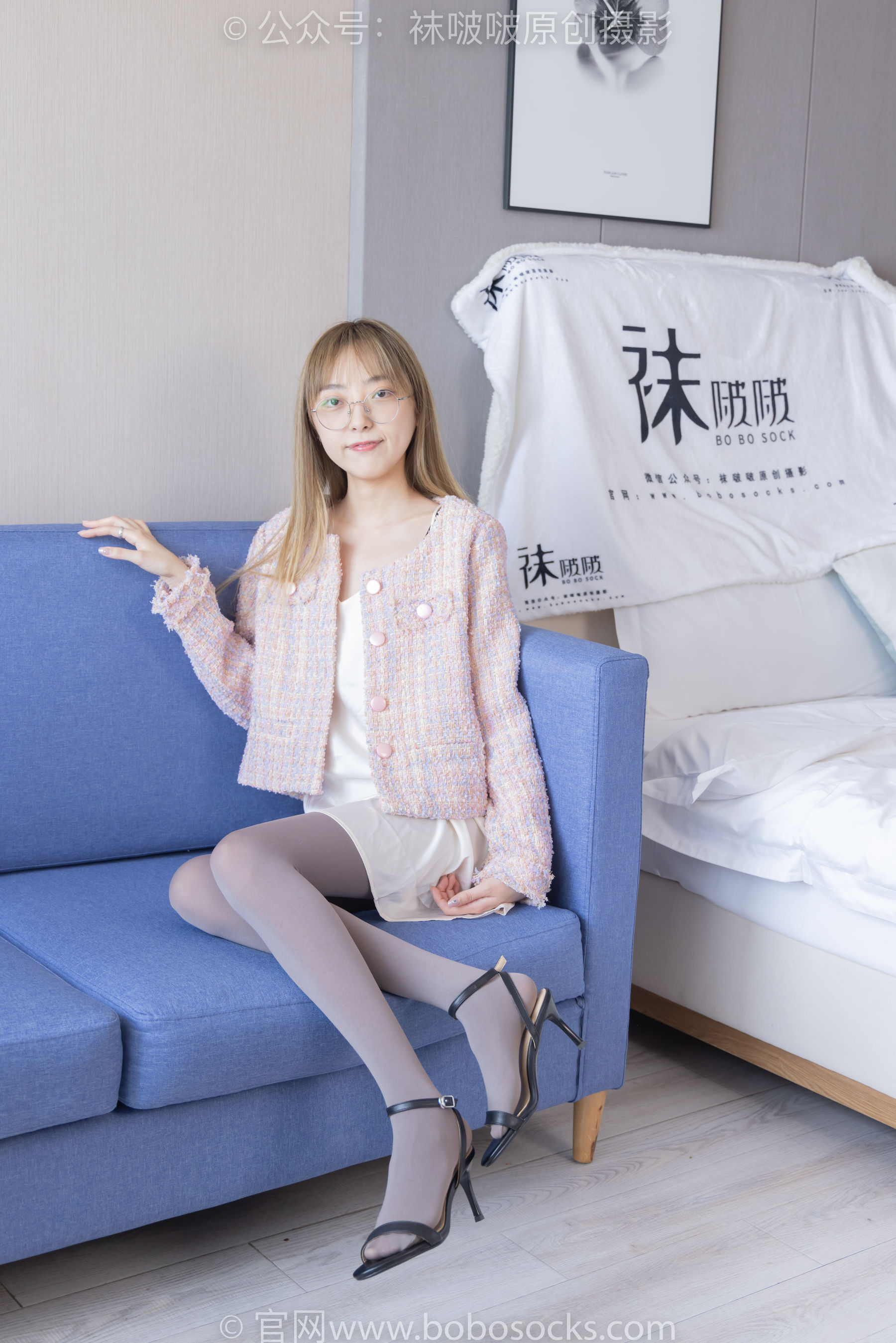 BoBoSocks袜啵啵 No.225 稚予-两双高跟鞋、厚灰丝