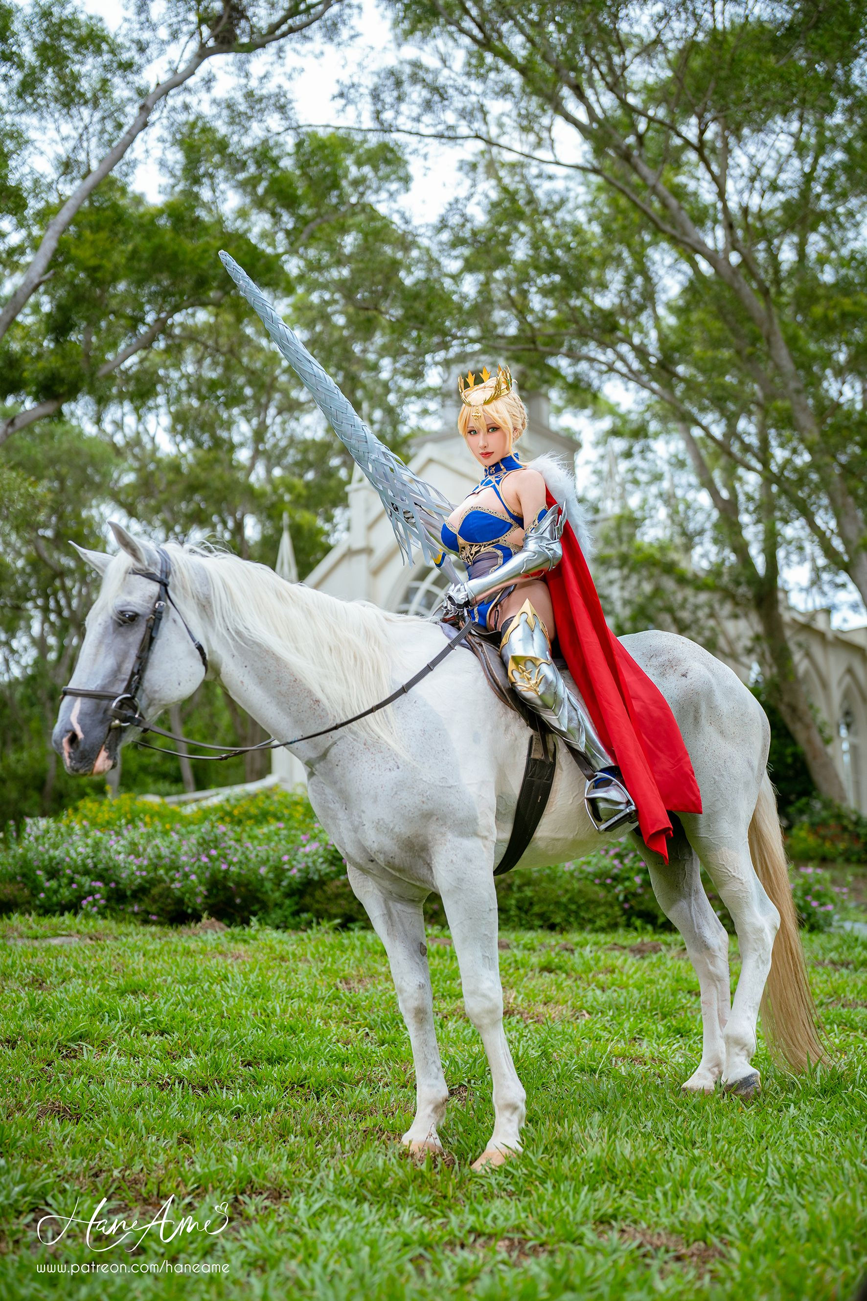 Hane Ame 雨波写真 - ARTORIA LANCER Photobook (FGO) - 1