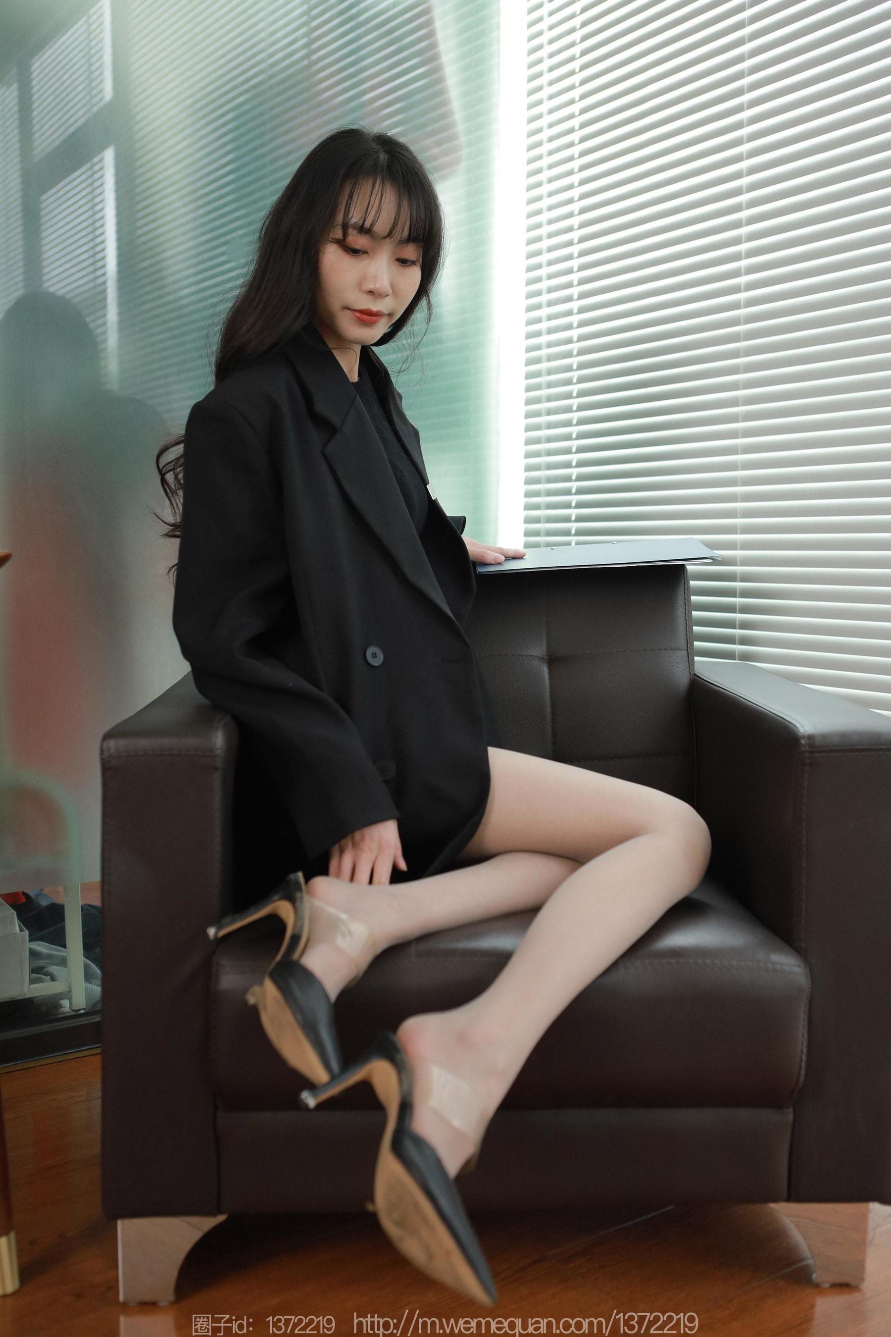 IESS异思趣向 - 模特：团团 《长腿西装》