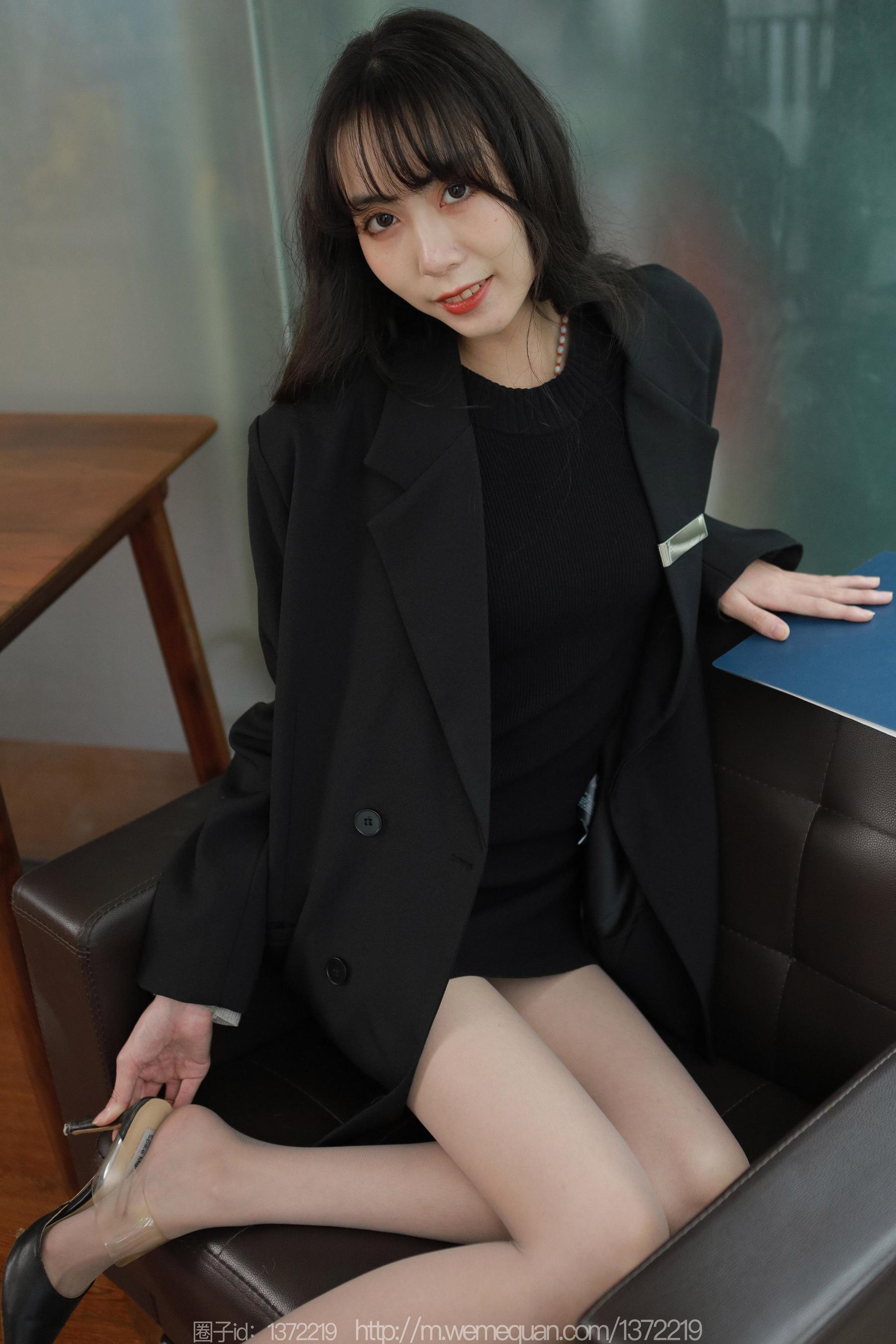 IESS异思趣向 - 模特：团团 《长腿西装》