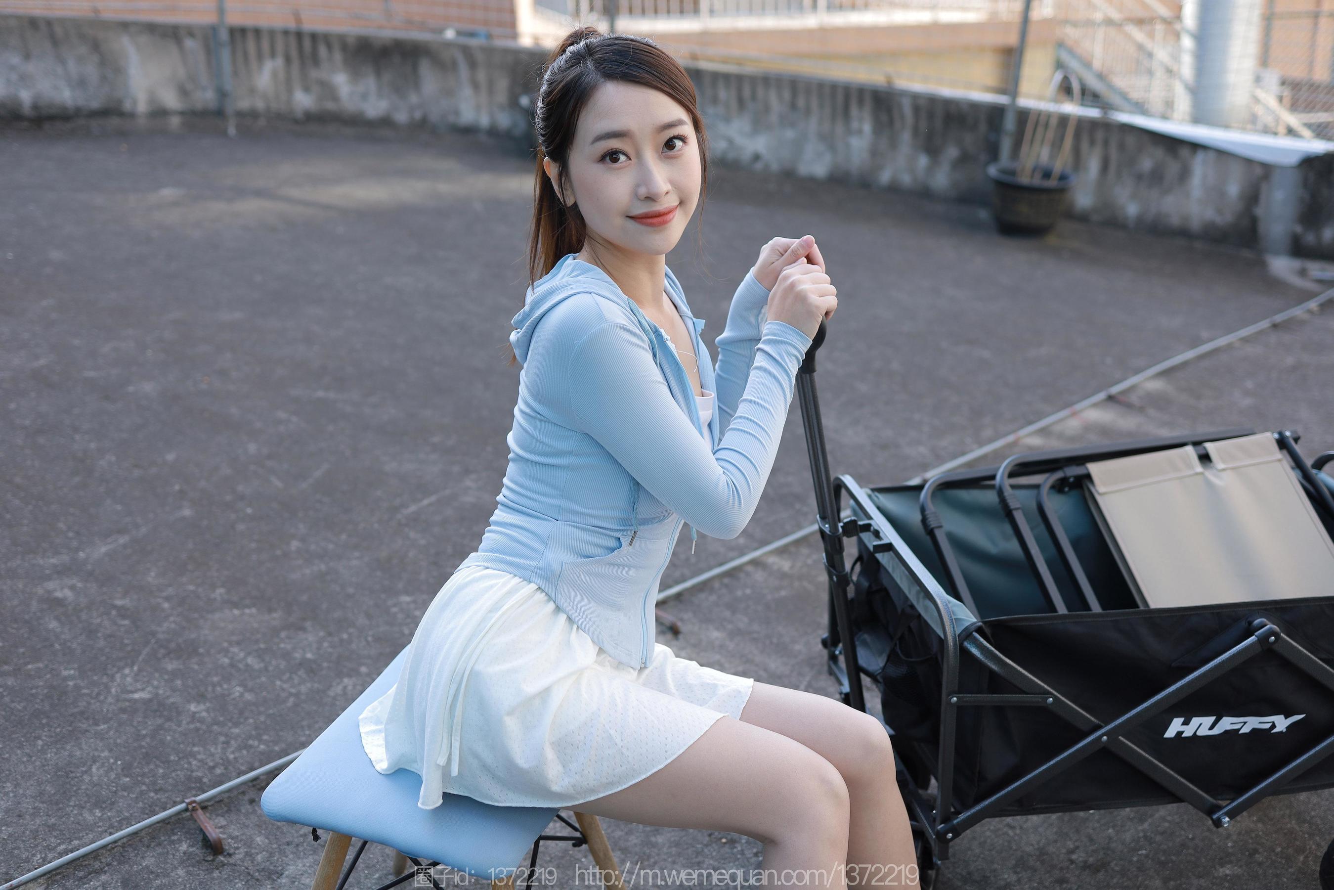 IESS异思趣向 - 模特：小婕 《老司机开车》
