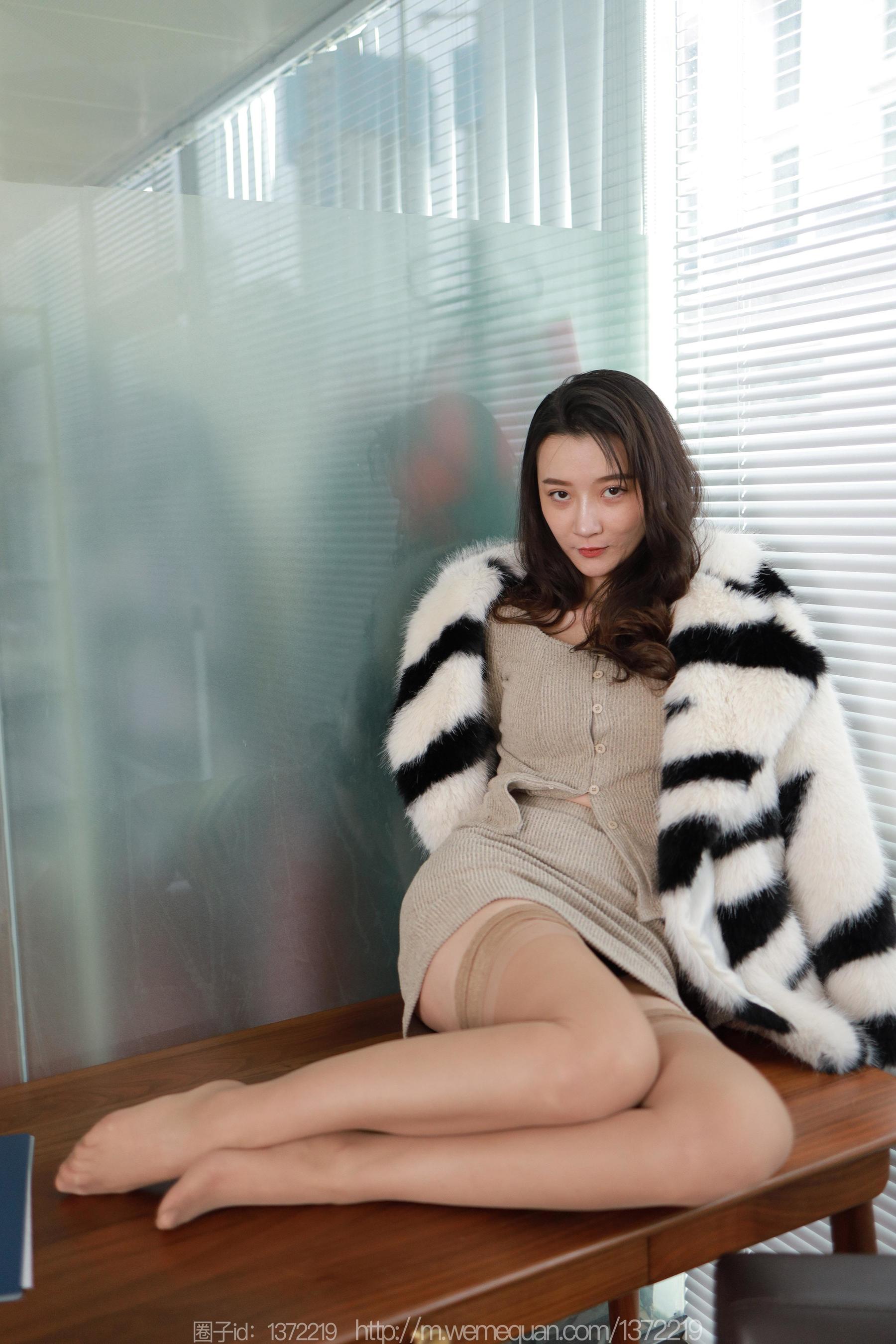 IESS异思趣向 - 模特：秋秋 《冷艳美女》