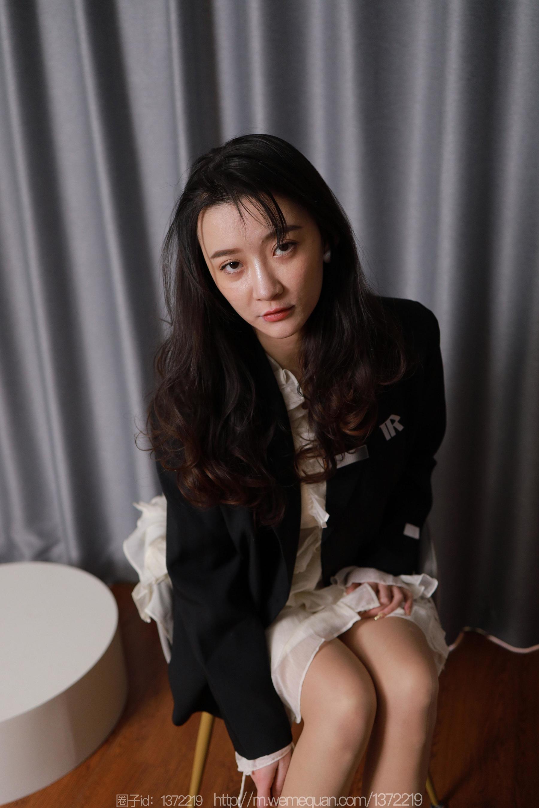 IESS异思趣向 - 模特：秋秋 《黑色绑带》