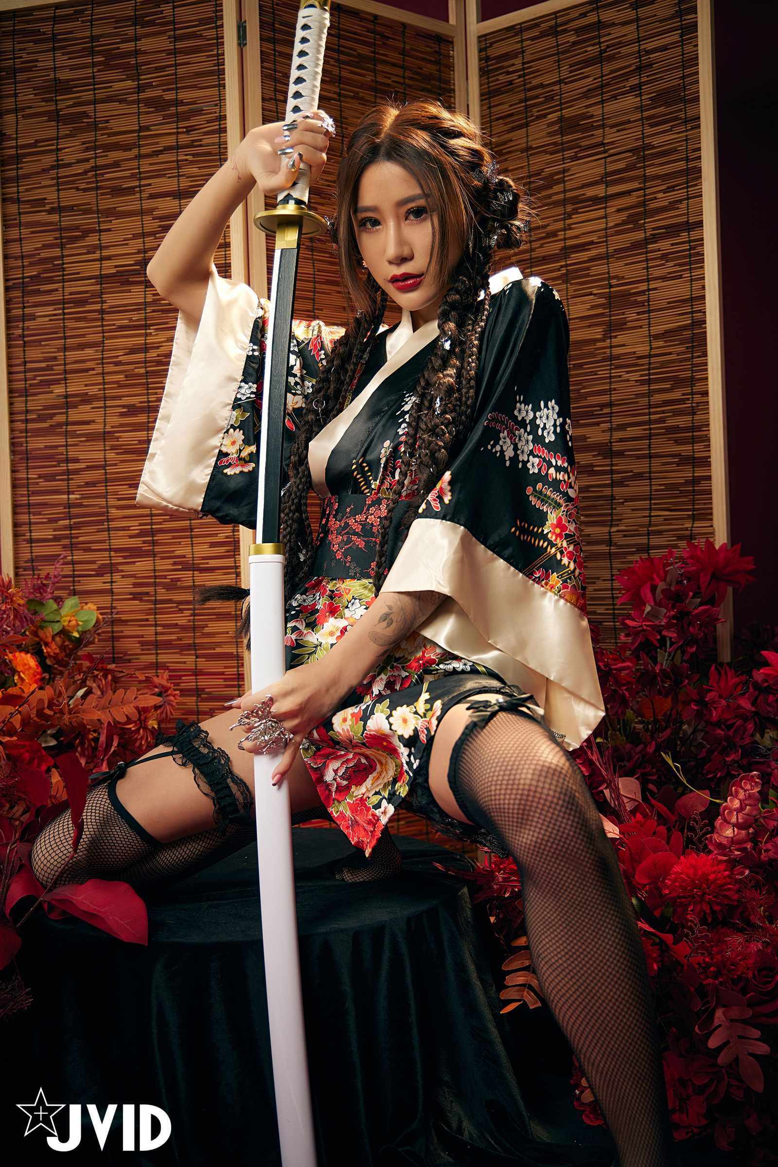 [JVID图集] Lara - 媚娘迷人
