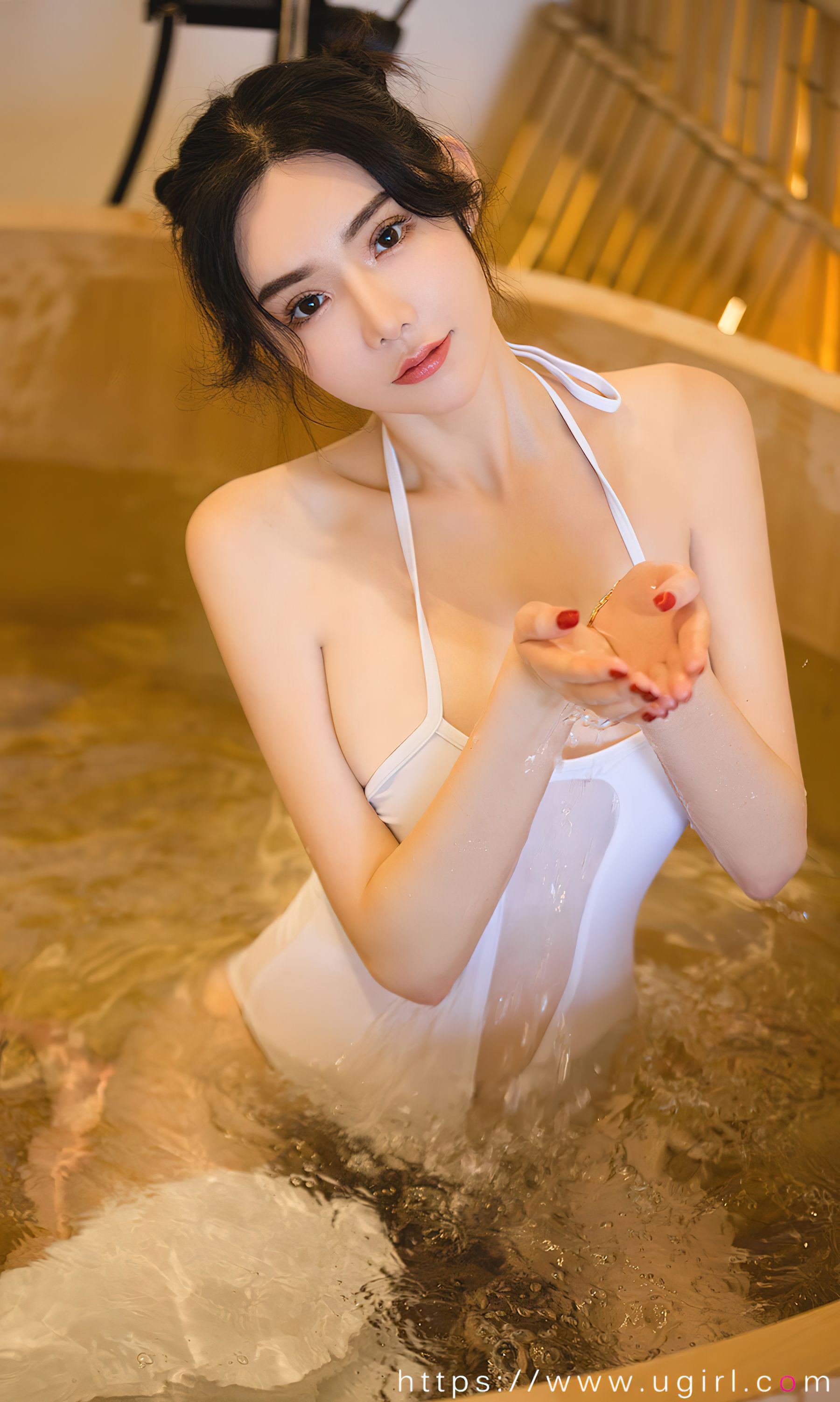 [Ugirls]爱尤物 No.2562 浴室邂逅 萌琪琪