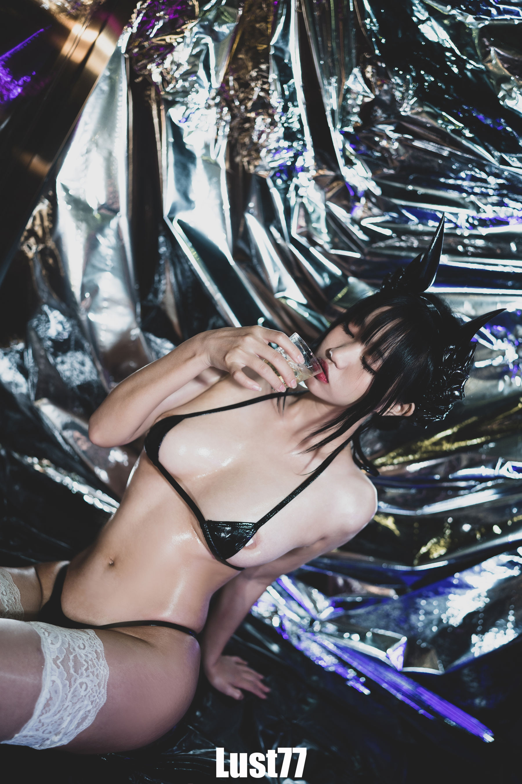 动漫博主柒柒要乖哦 - 女仆の惩戒课