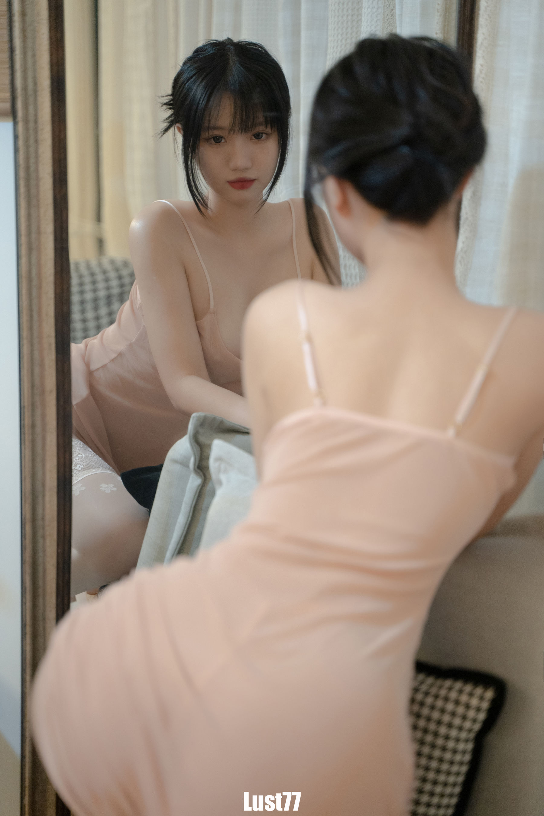 动漫博主柒柒要乖哦 - 雾纱裙