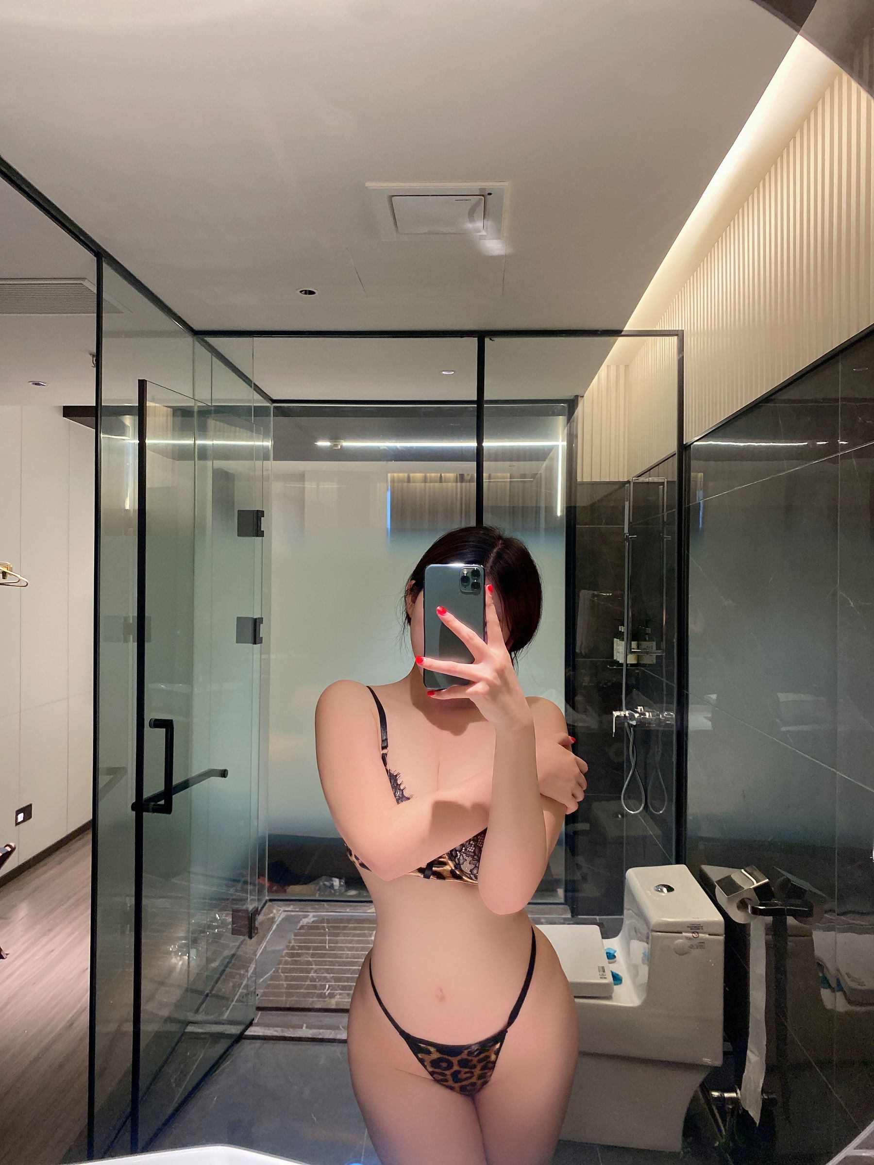 奶宝妹纸 - 豹纹小吊带