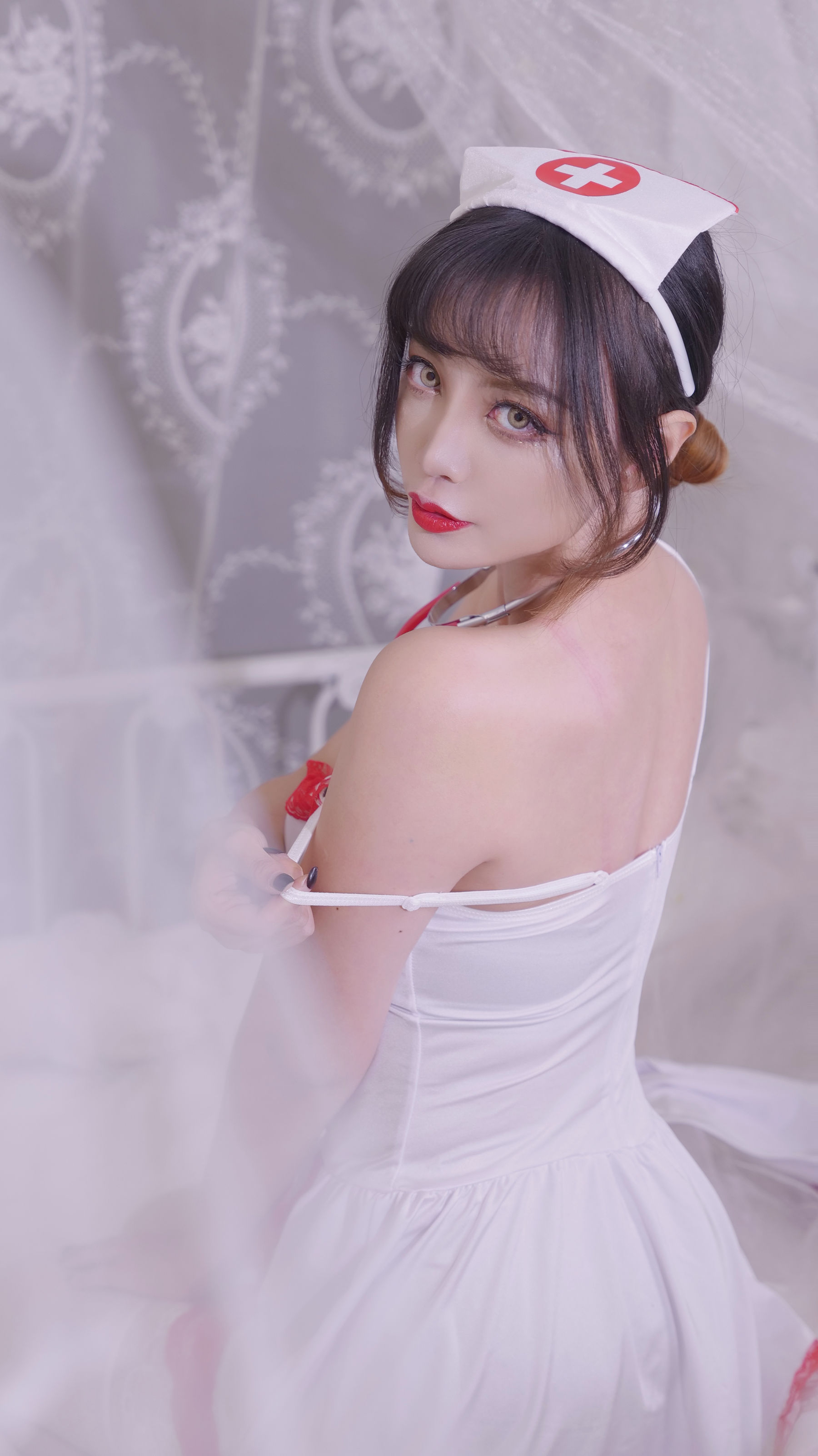 小须须 - 护士