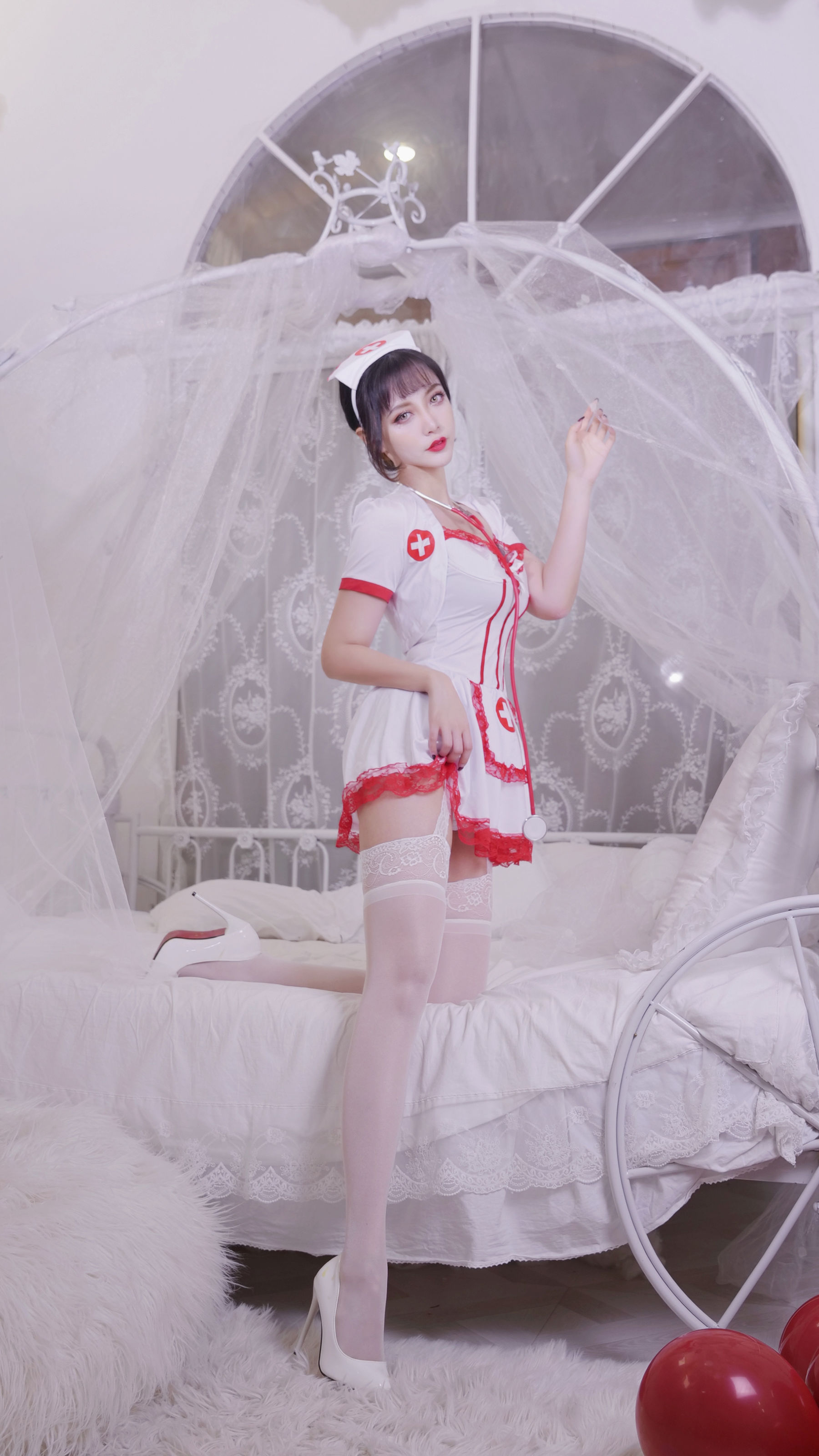小须须 - 护士