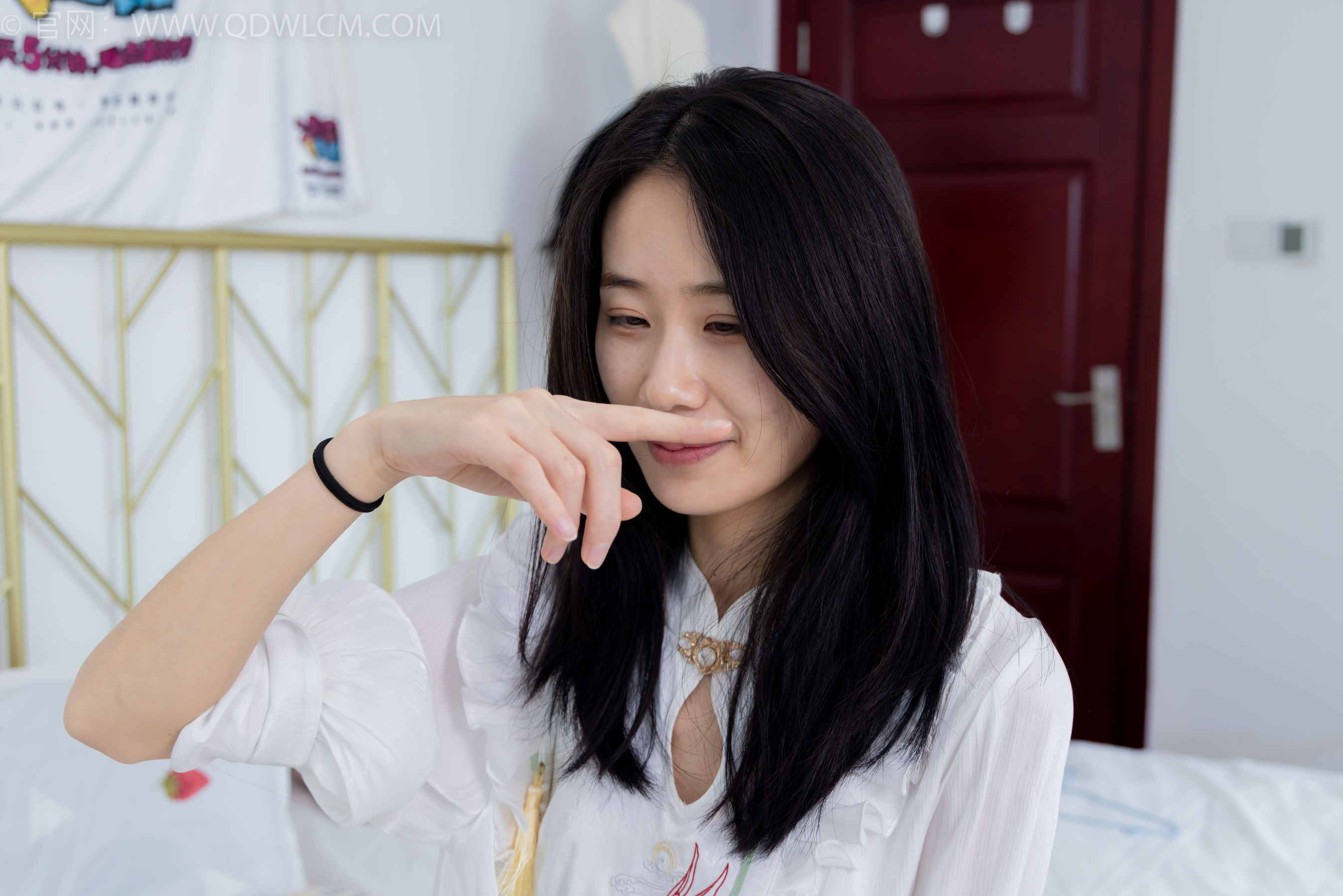 物恋传媒 No.1547 菜菜-绿野仙踪