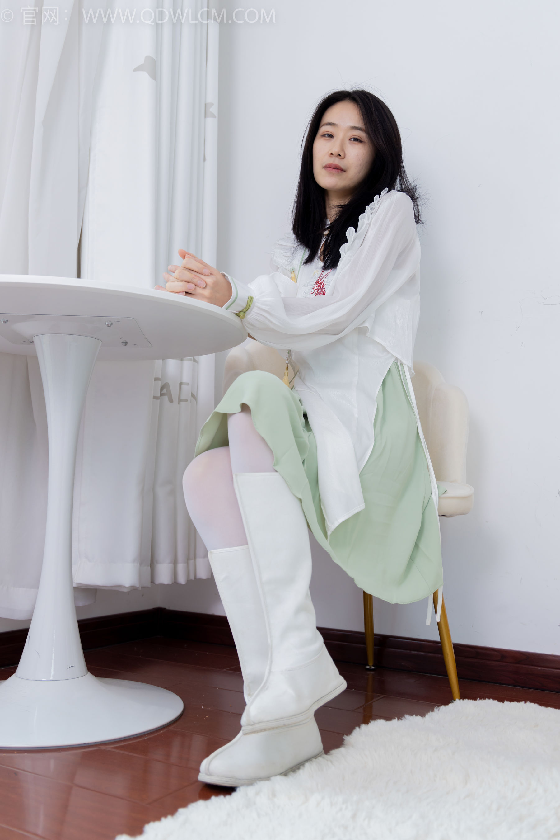 物恋传媒 No.1547 菜菜-绿野仙踪