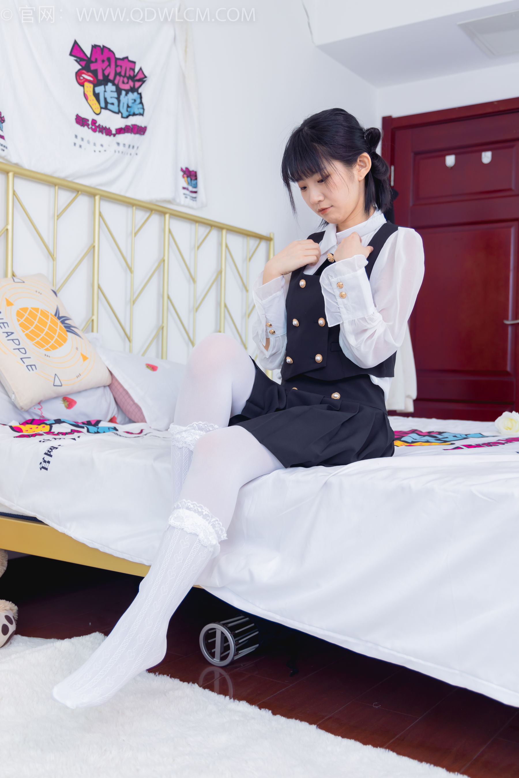 物恋传媒 No.1555 暗月-蓝莓之恋