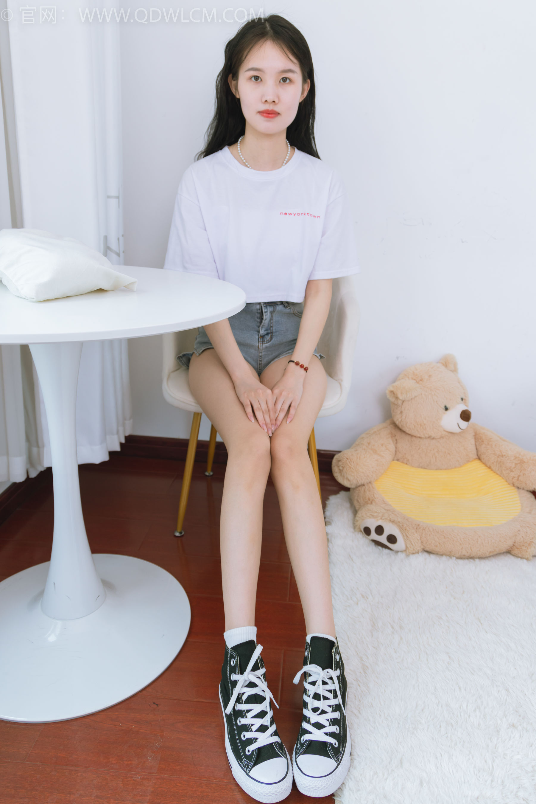 物恋传媒 No.1559 颜颜-人来人往