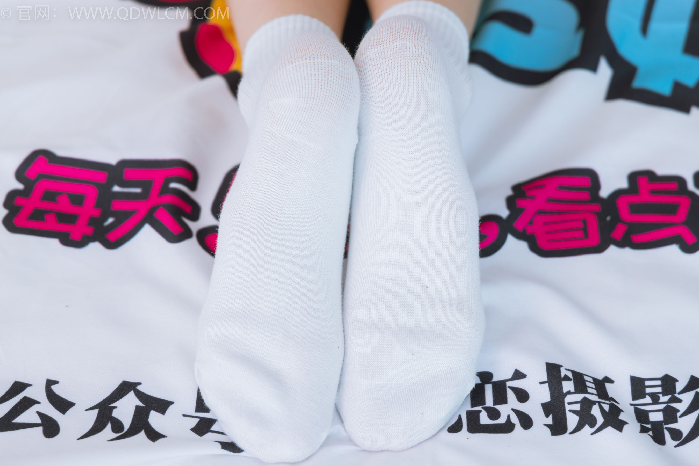 物恋传媒 No.1559 颜颜-人来人往