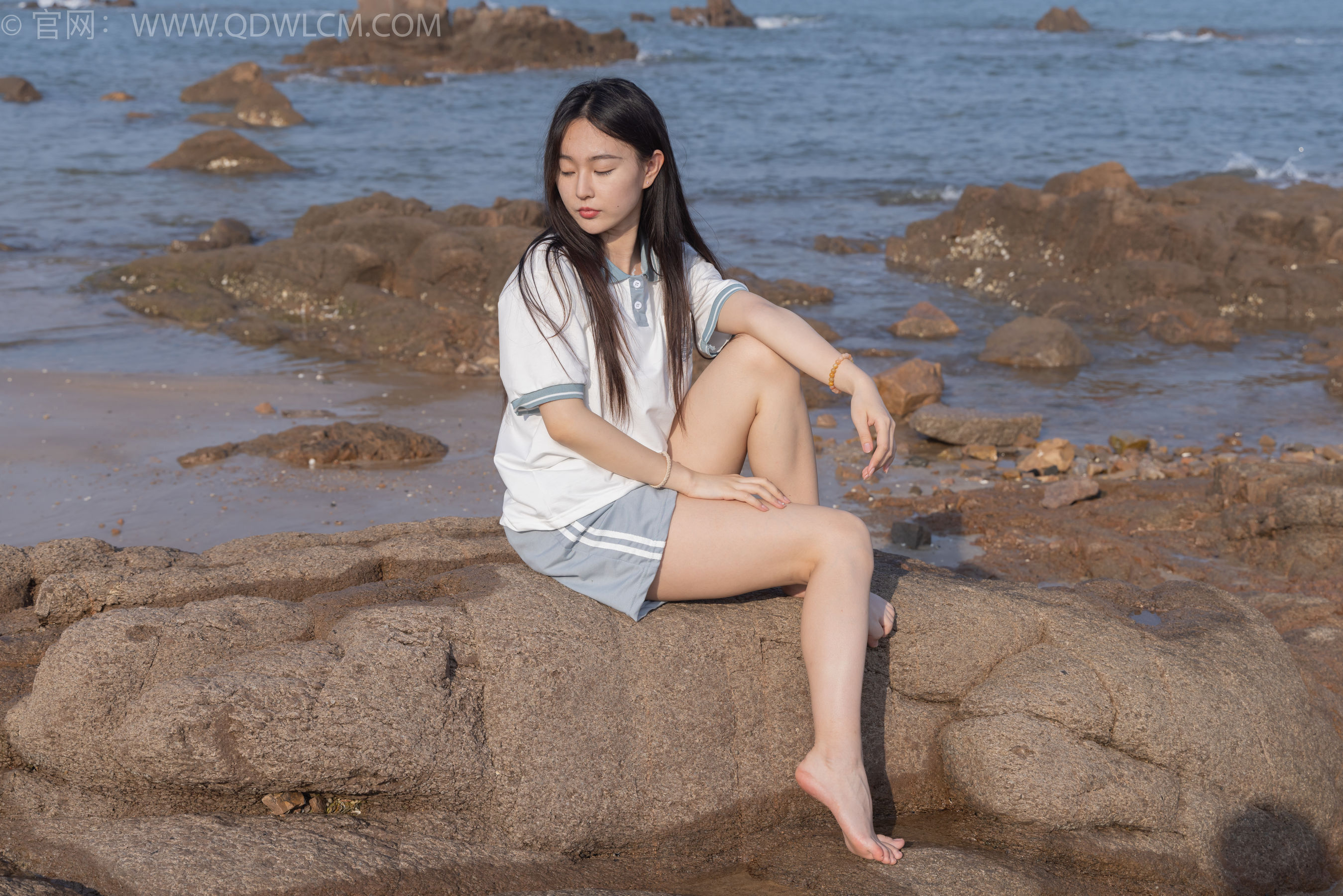 物恋传媒 No.1567 美兔-海边的风