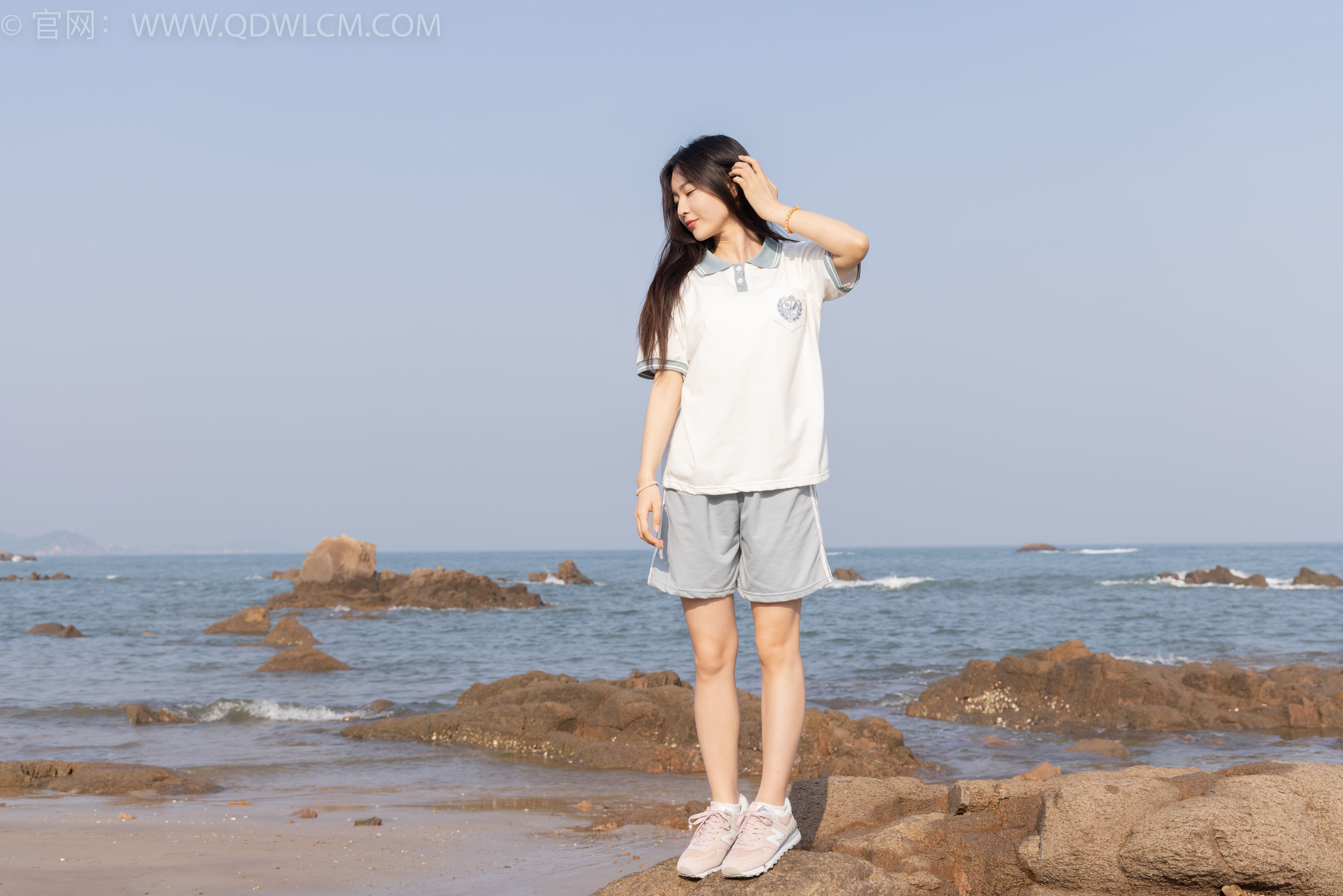 物恋传媒 No.1567 美兔-海边的风
