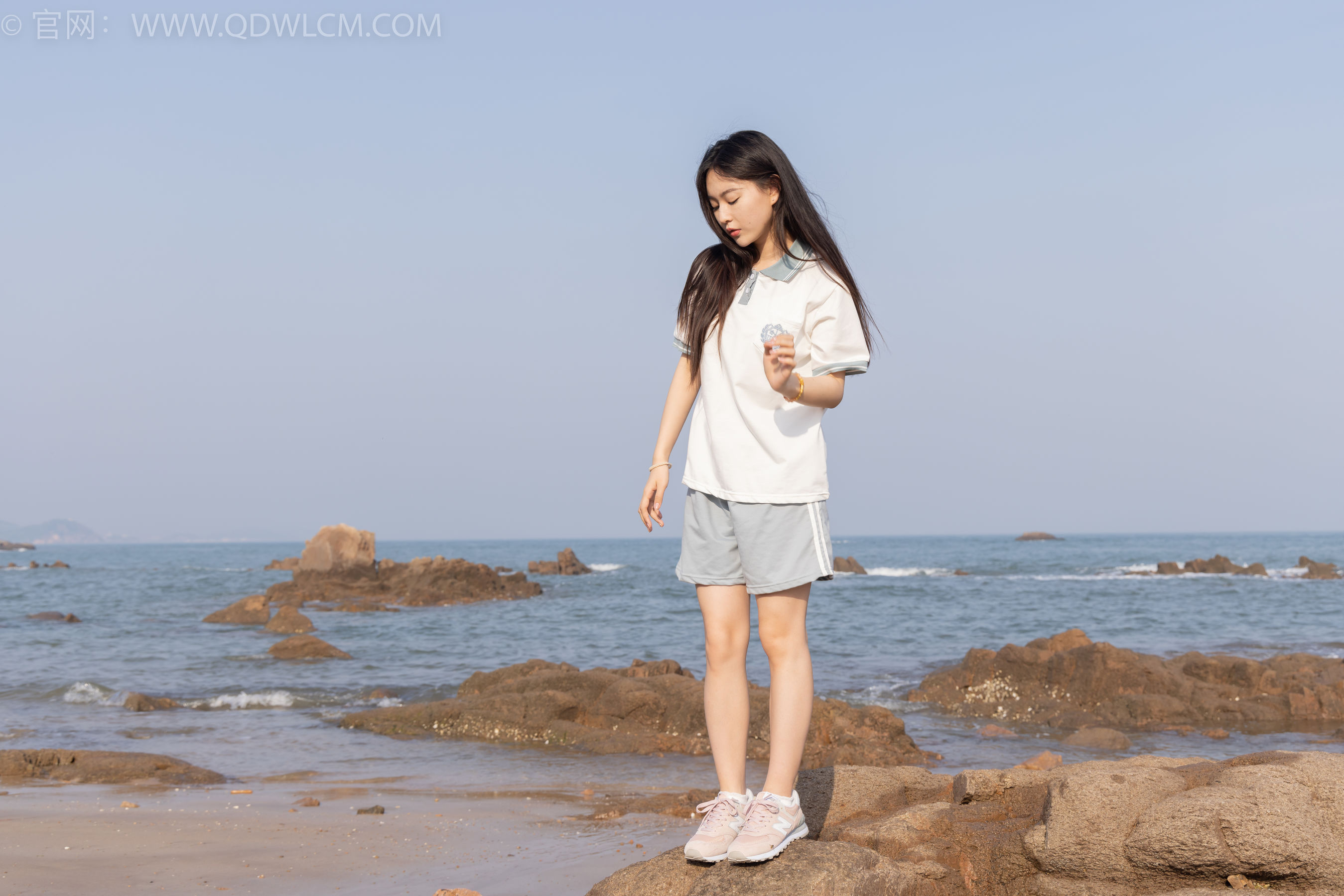 物恋传媒 No.1567 美兔-海边的风
