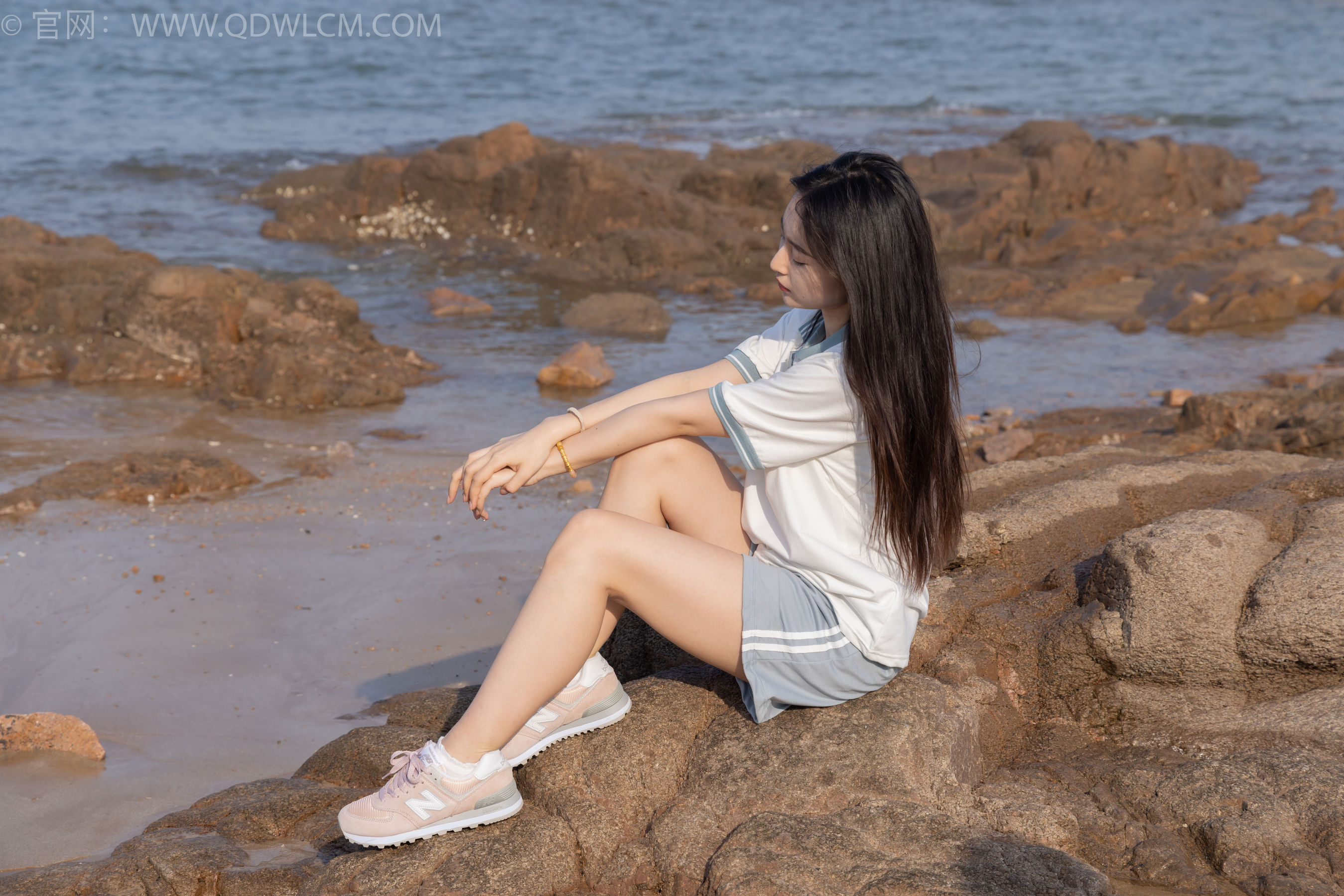 物恋传媒 No.1567 美兔-海边的风
