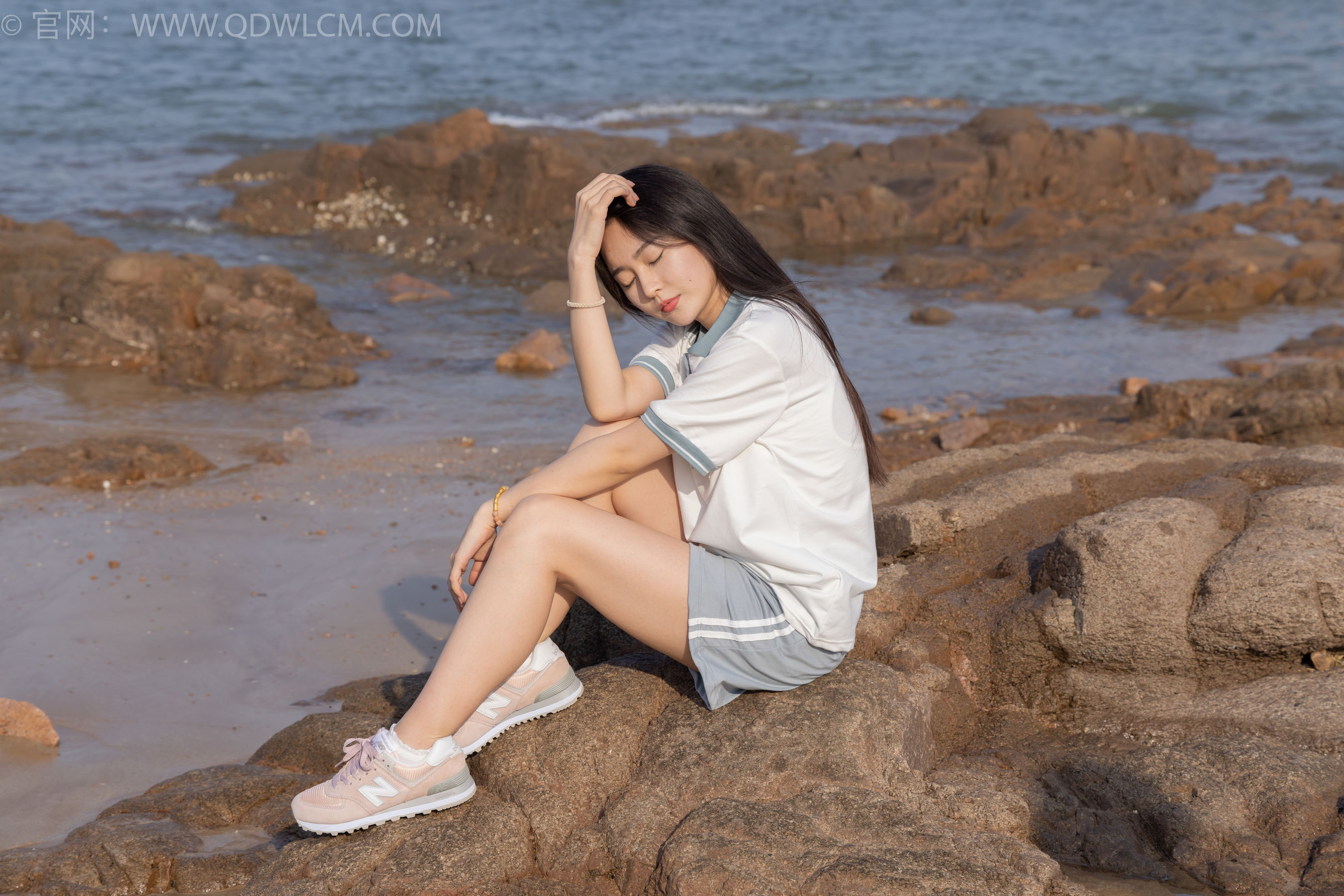 物恋传媒 No.1567 美兔-海边的风