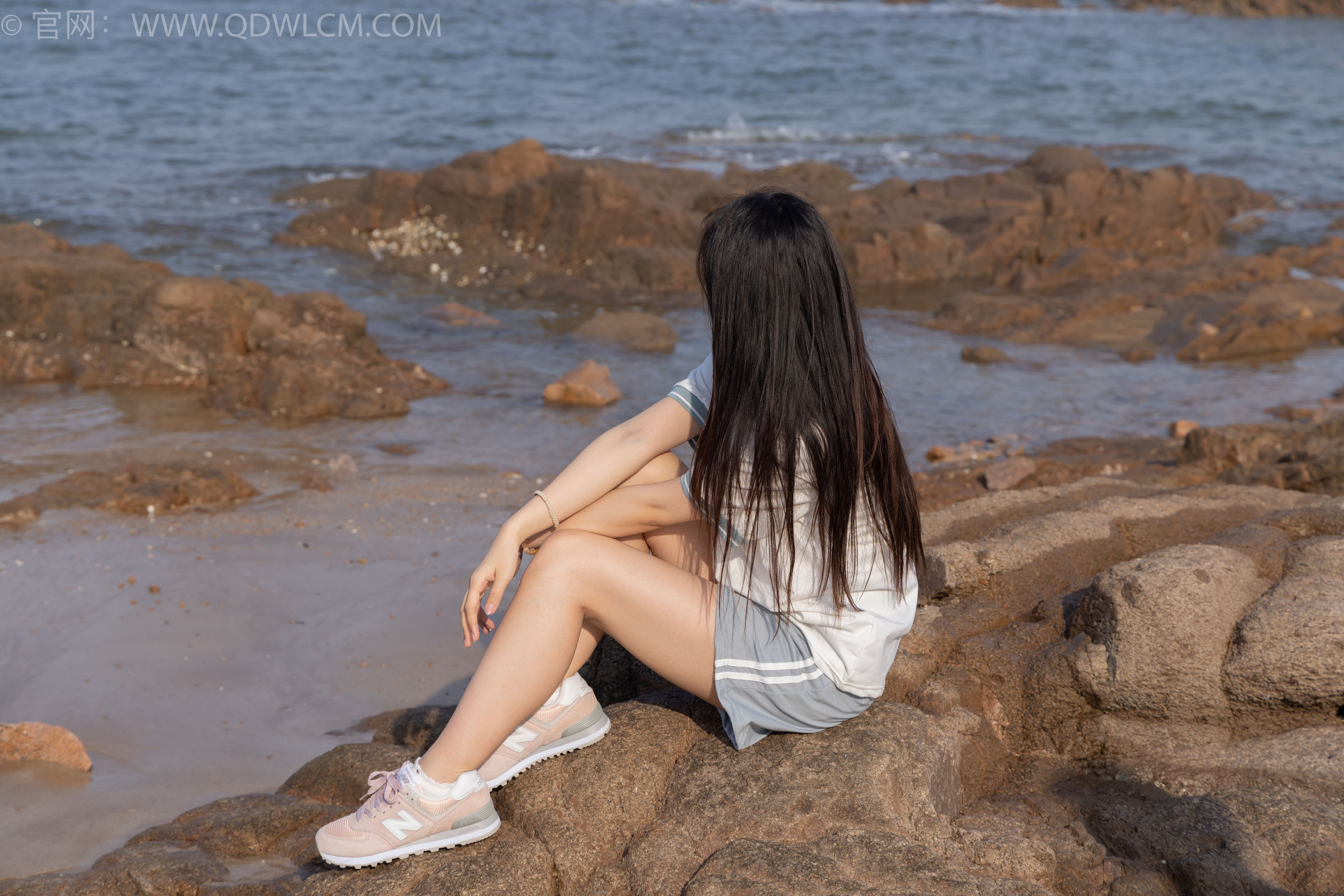 物恋传媒 No.1567 美兔-海边的风