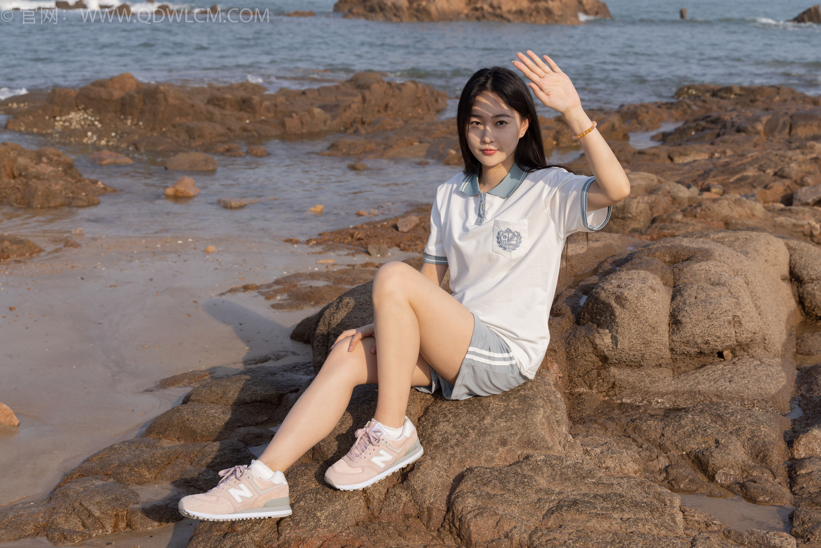 物恋传媒 No.1567 美兔-海边的风