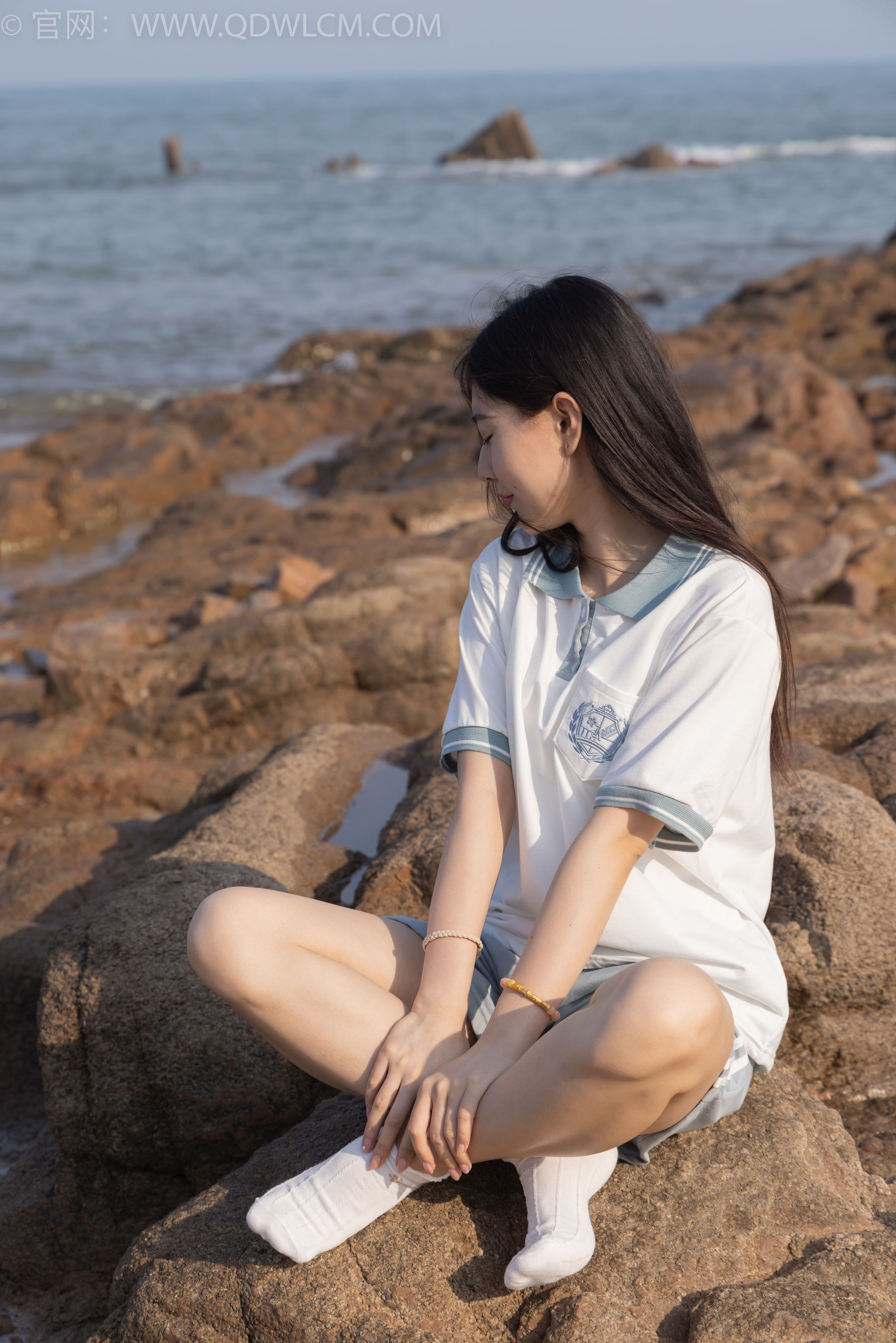 物恋传媒 No.1567 美兔-海边的风