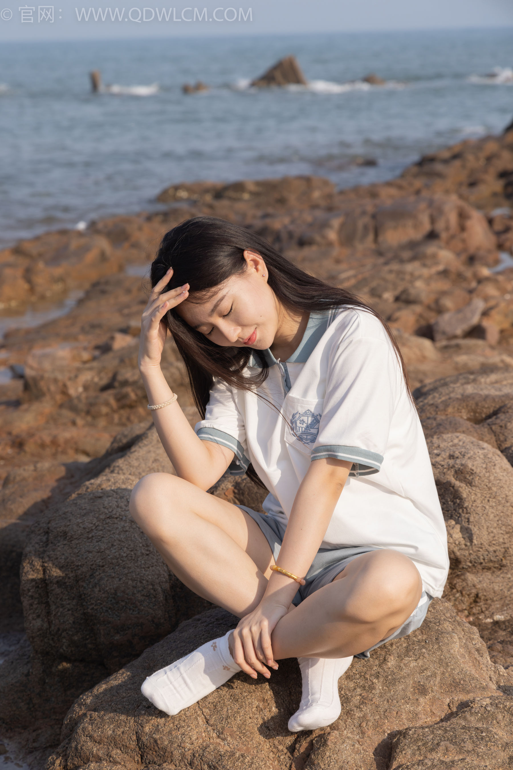物恋传媒 No.1567 美兔-海边的风