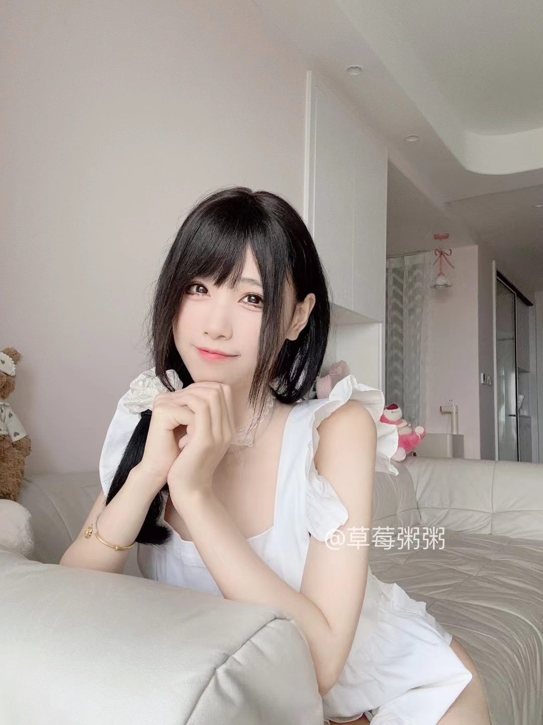 B站十万口草莓粥粥舰长 P5