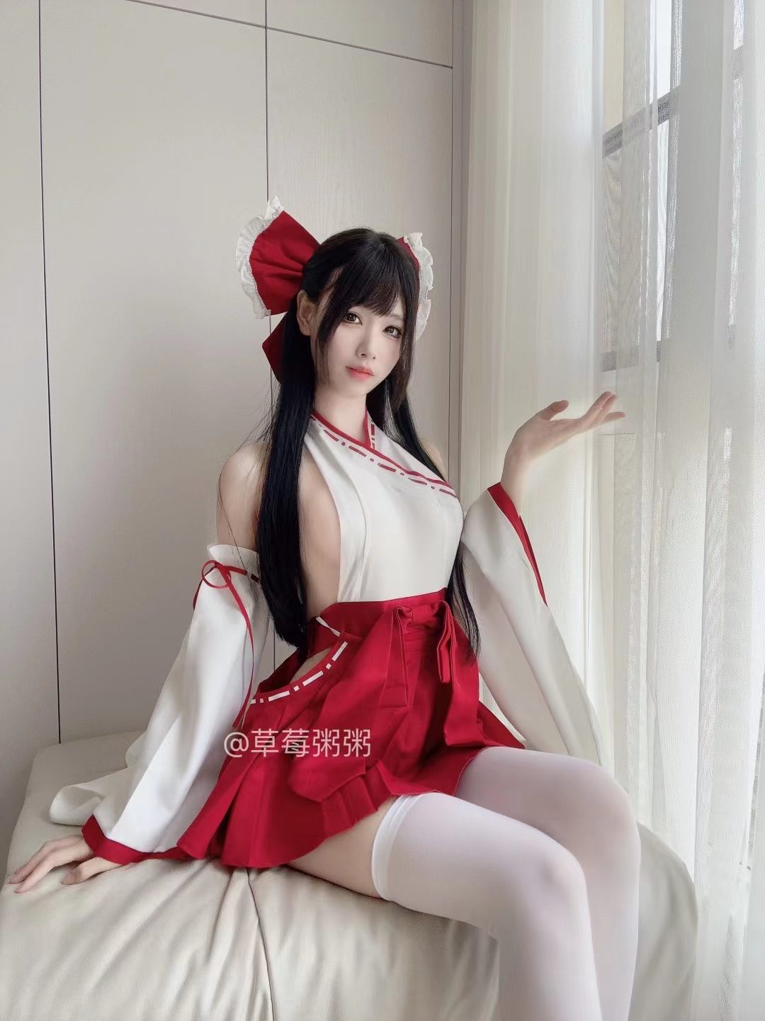 B站十万口草莓粥粥舰长 P5