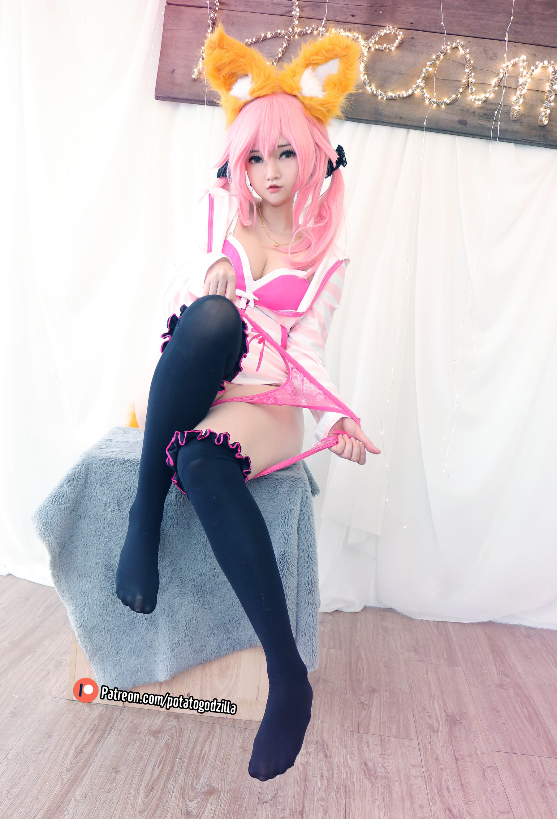 Coser小姐姐Potato Godzilla - Tamamo School Uniform