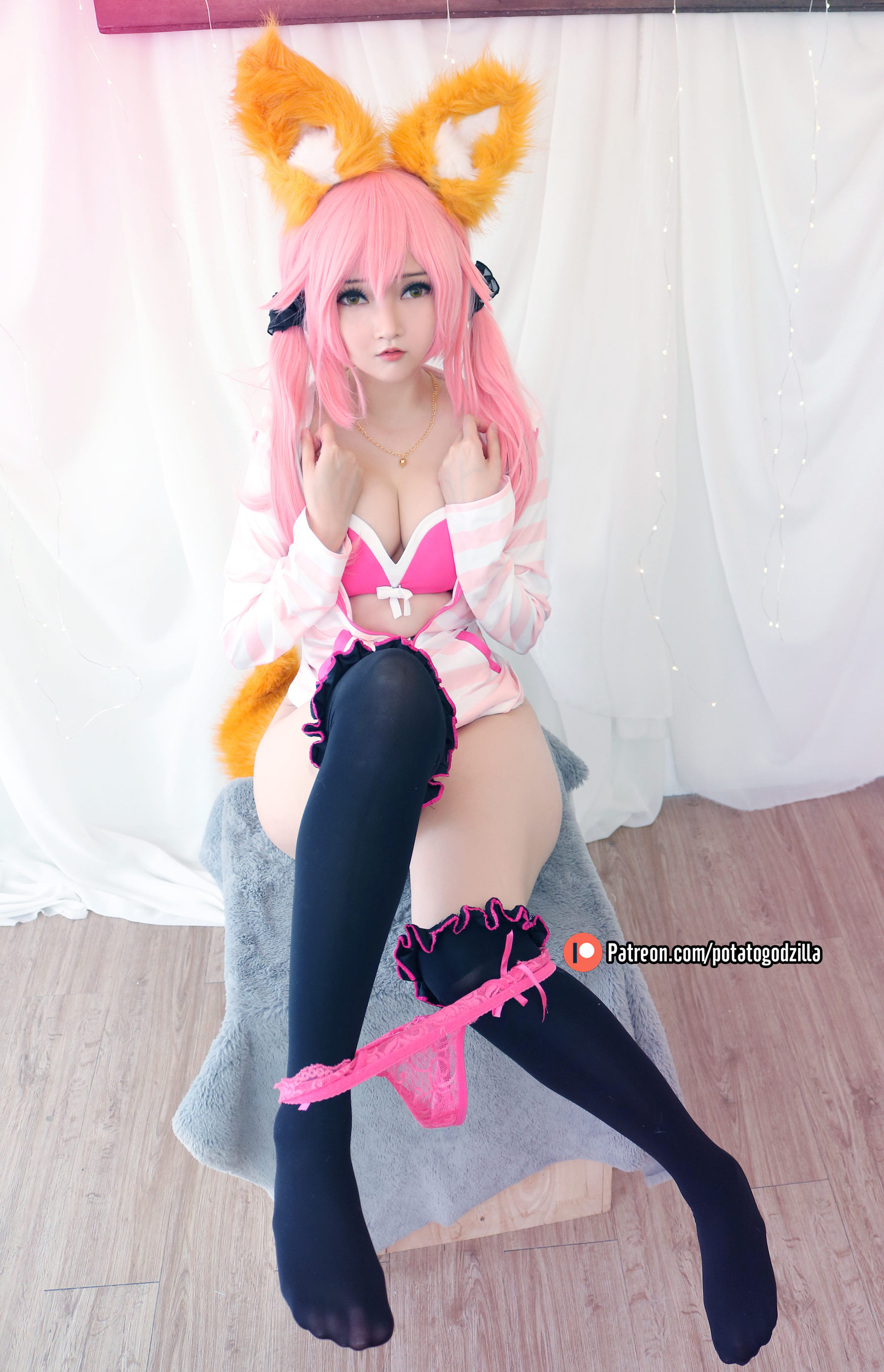 Coser小姐姐Potato Godzilla - Tamamo School Uniform