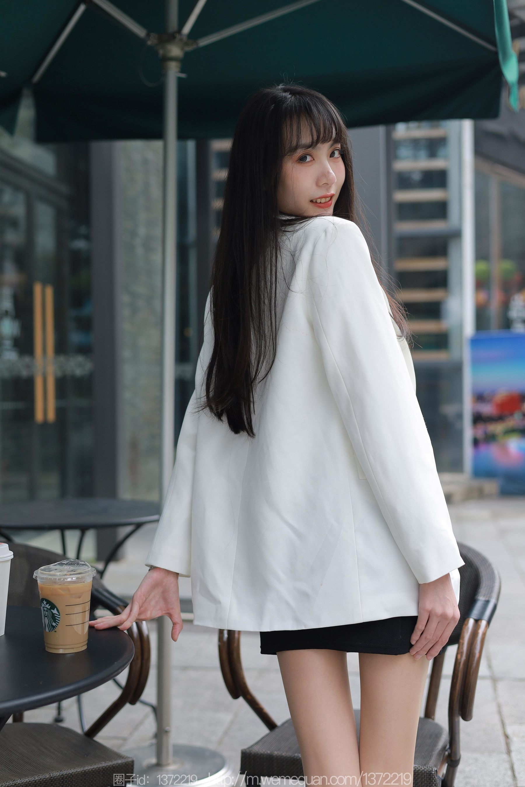 IESS异思趣向 - 模特：团团 《街拍OL美女》
