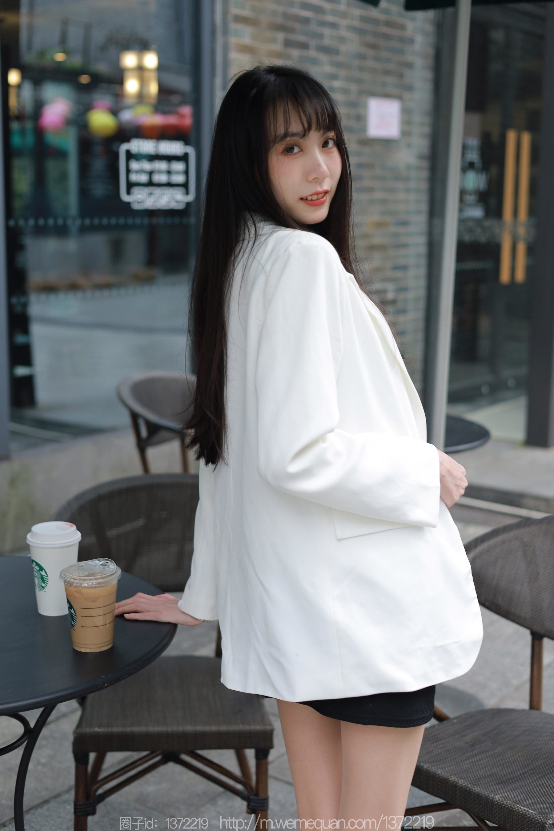 IESS异思趣向 - 模特：团团 《街拍OL美女》