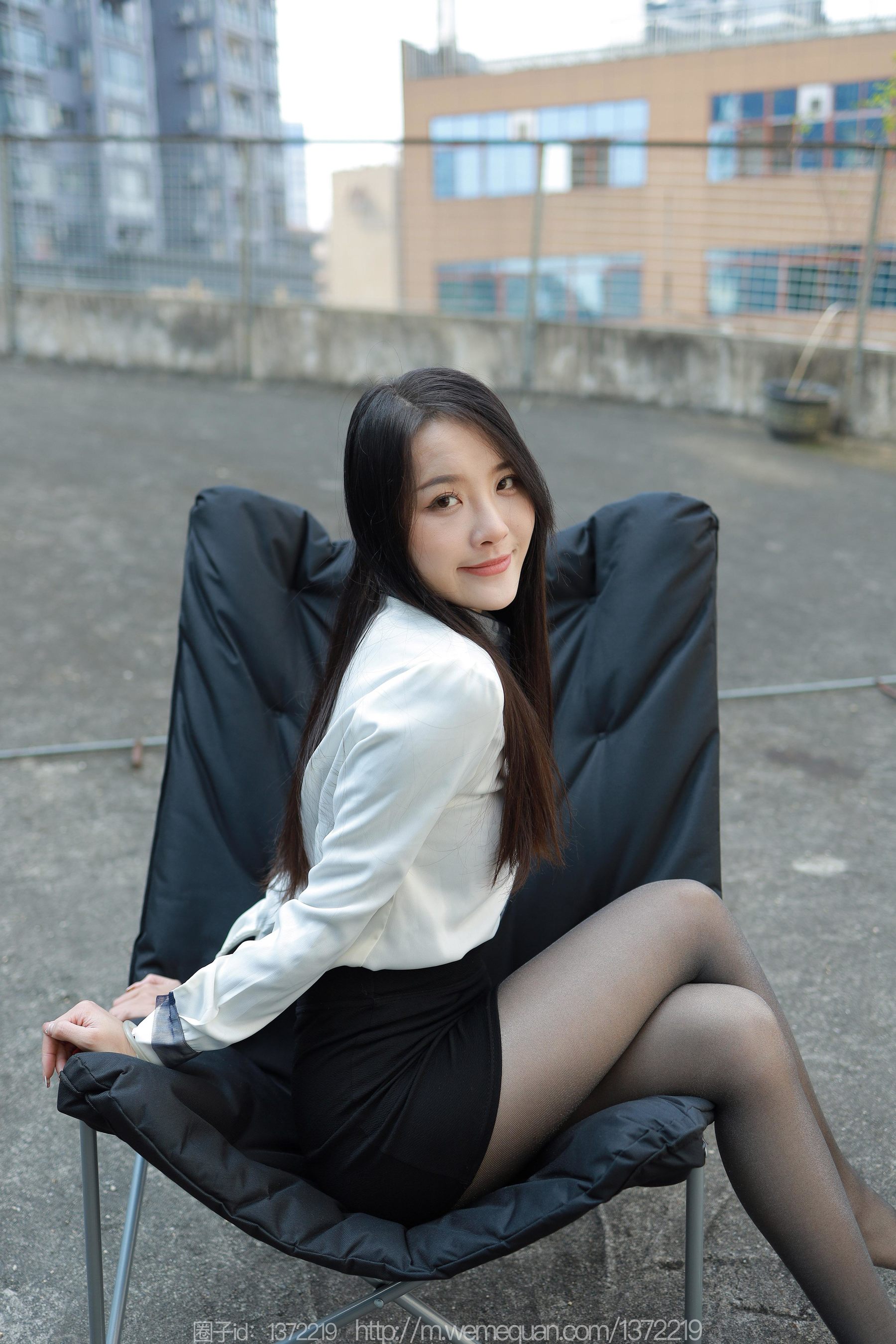 IESS异思趣向 - 模特：婉萍 《户外OL》