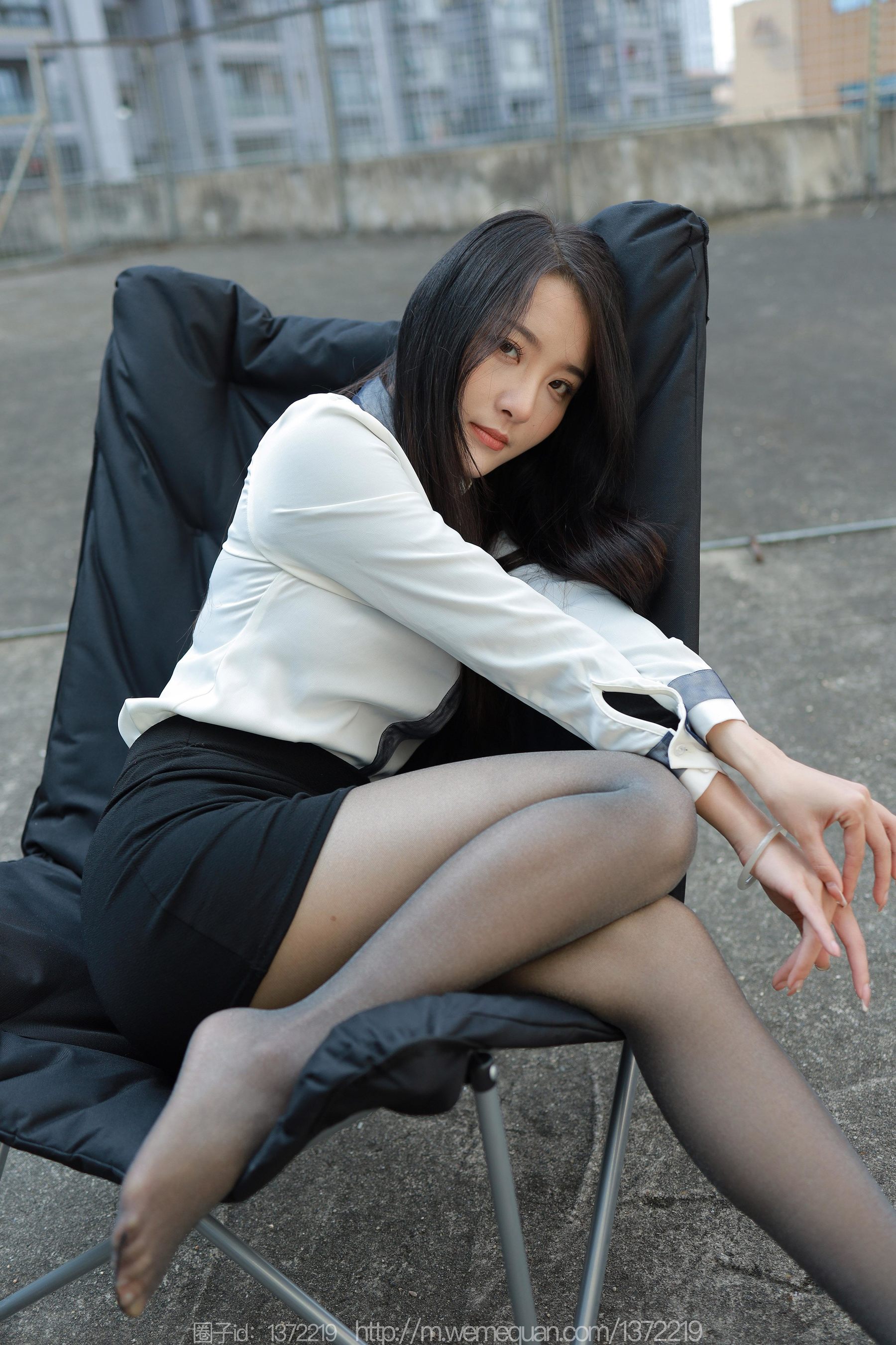 IESS异思趣向 - 模特：婉萍 《户外OL》