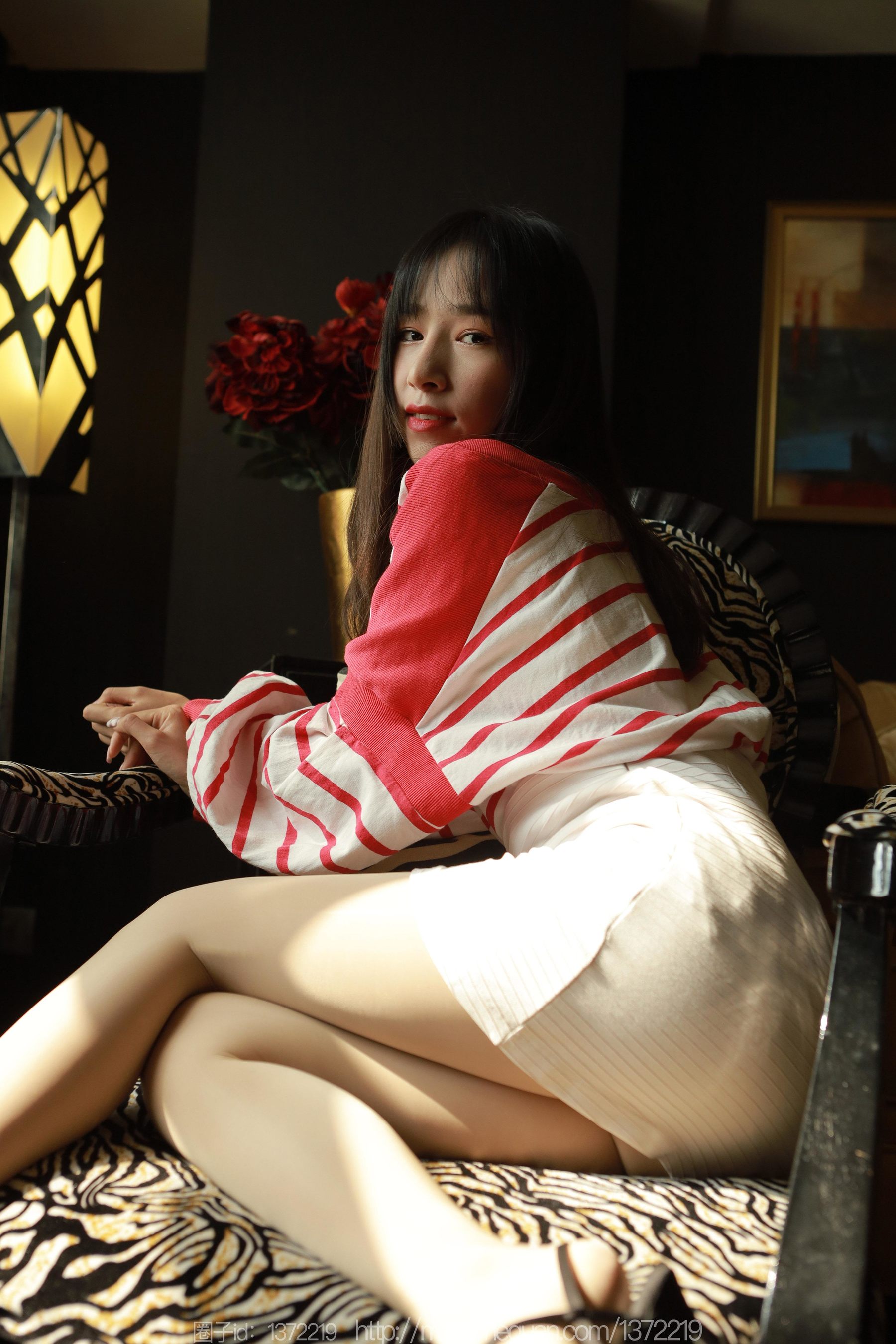 IESS异思趣向 - 模特：美子 《藏在光影里》