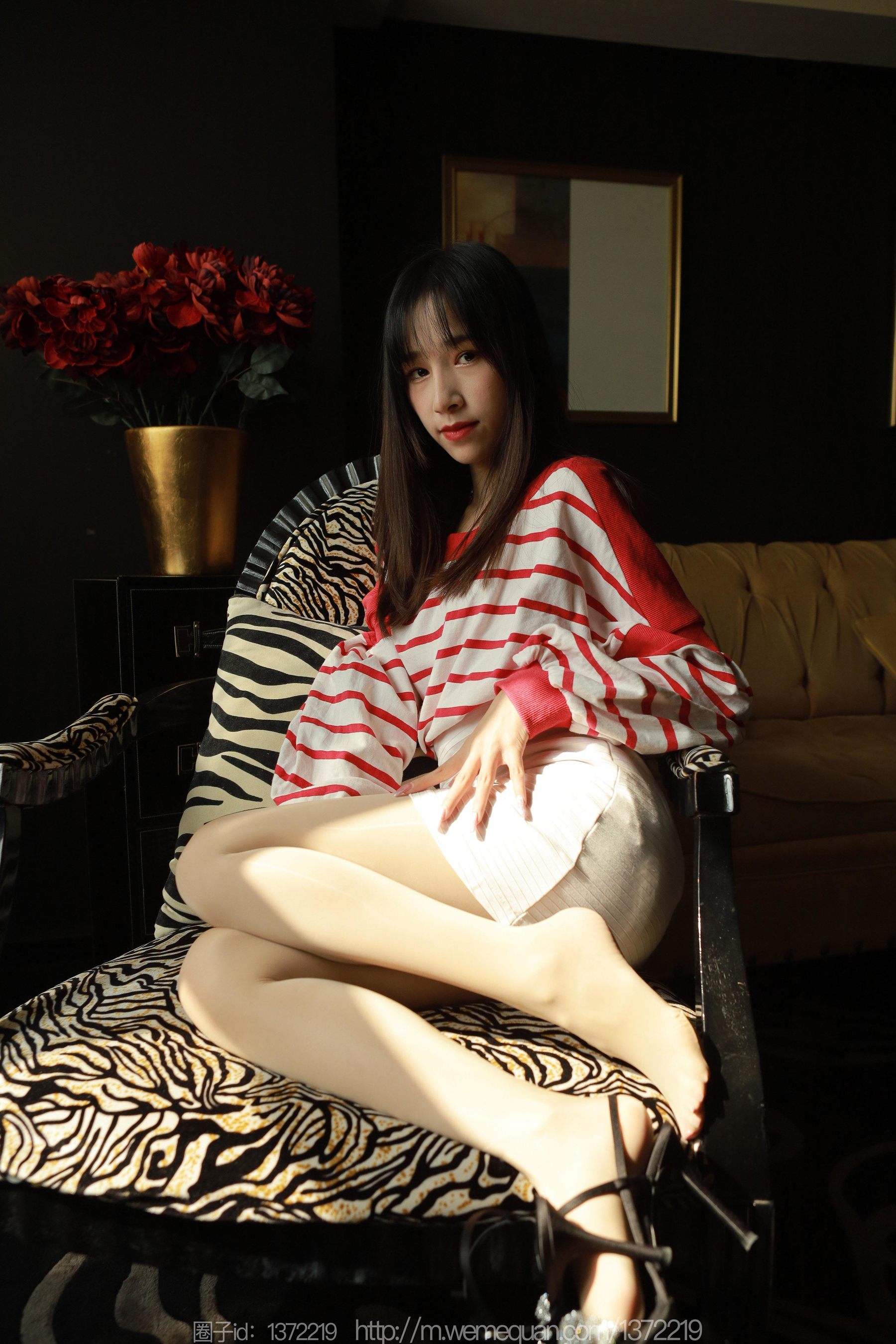 IESS异思趣向 - 模特：美子 《藏在光影里》
