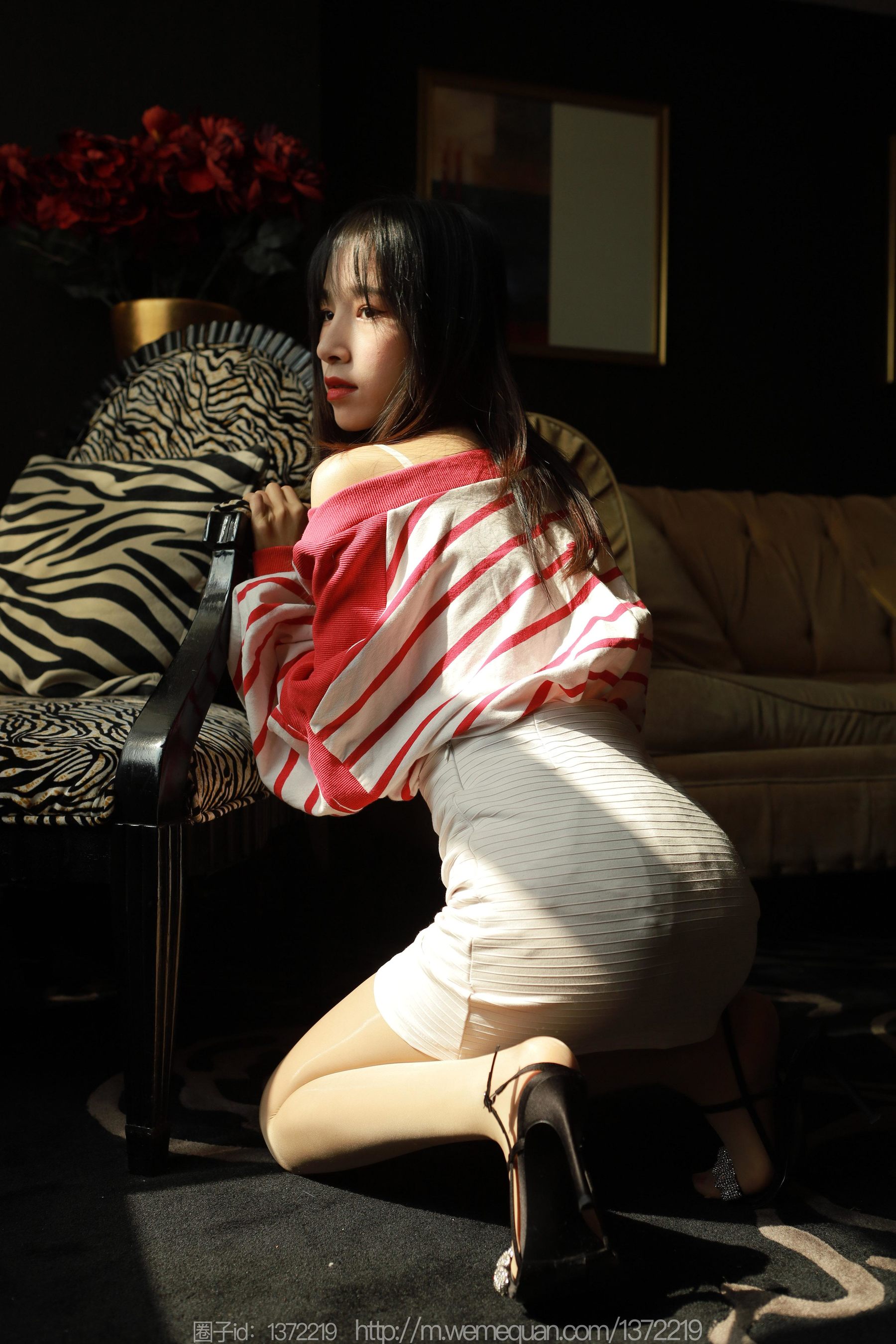 IESS异思趣向 - 模特：美子 《藏在光影里》