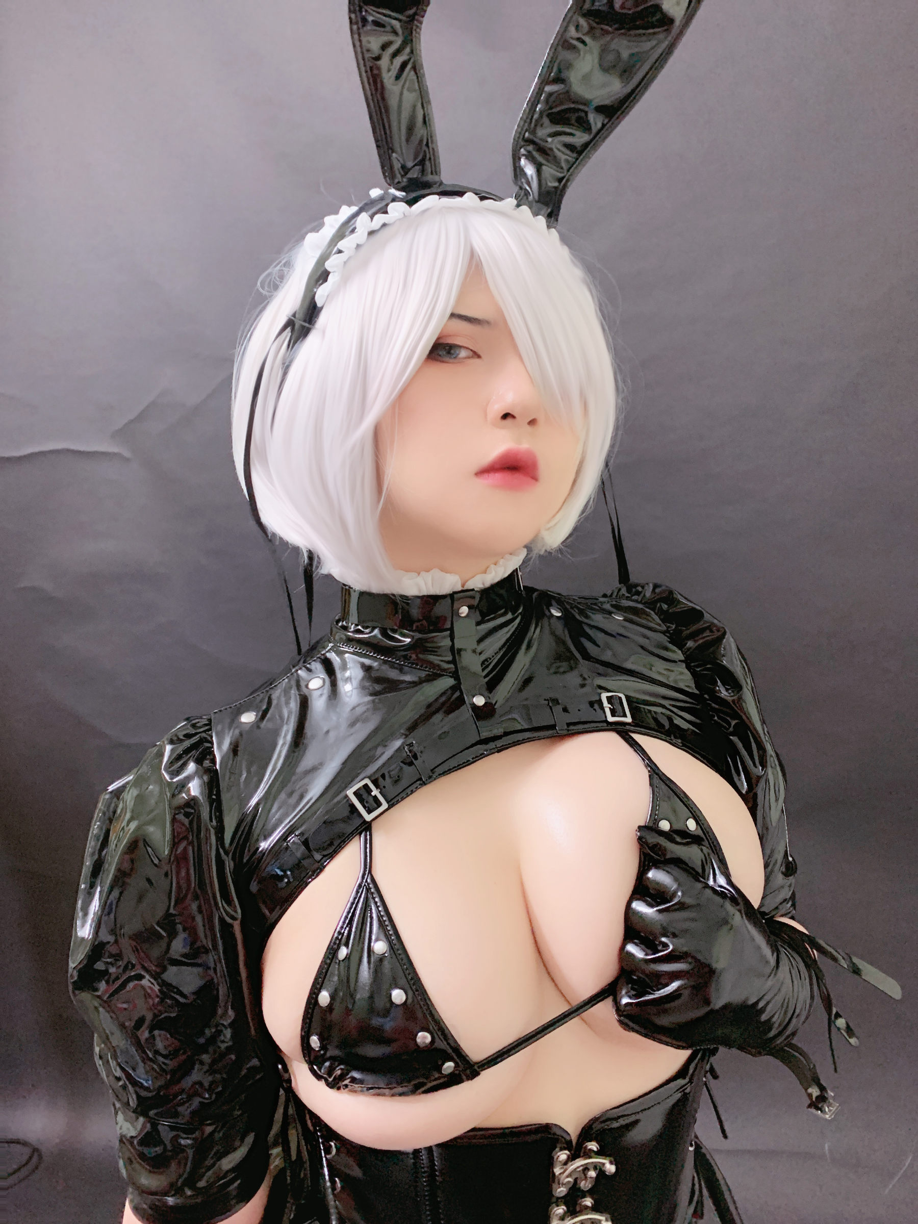 Uy Uy - 2B Maid Bunny