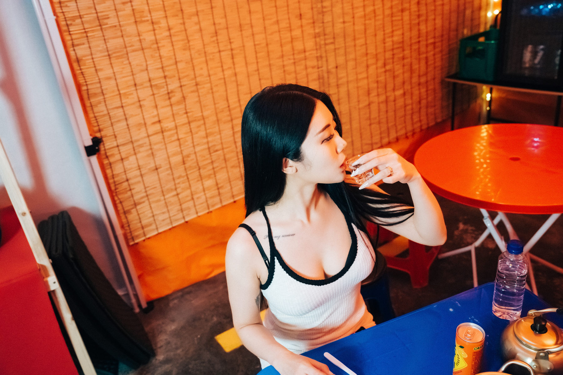 [LOOZY] Bomi - Street Stall