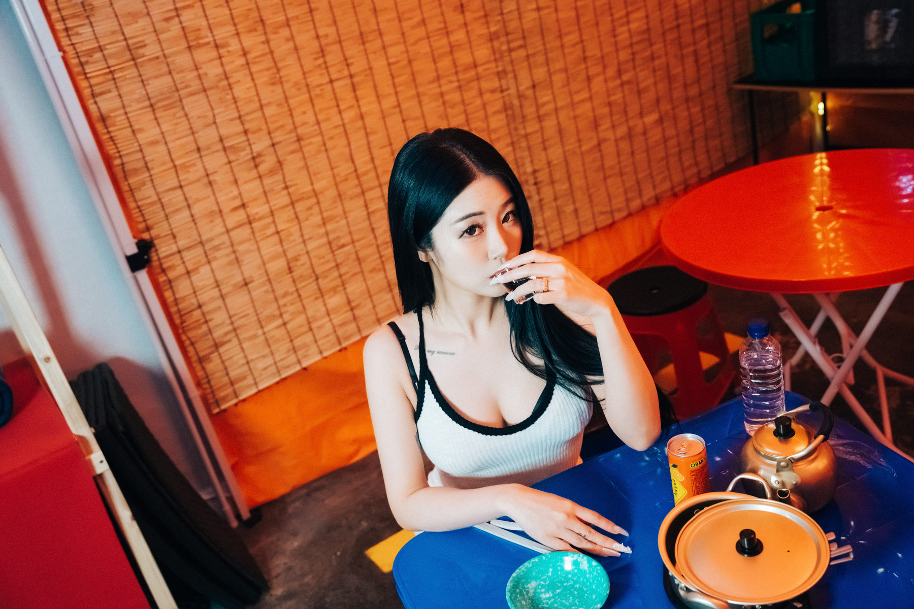 [LOOZY] Bomi - Street Stall