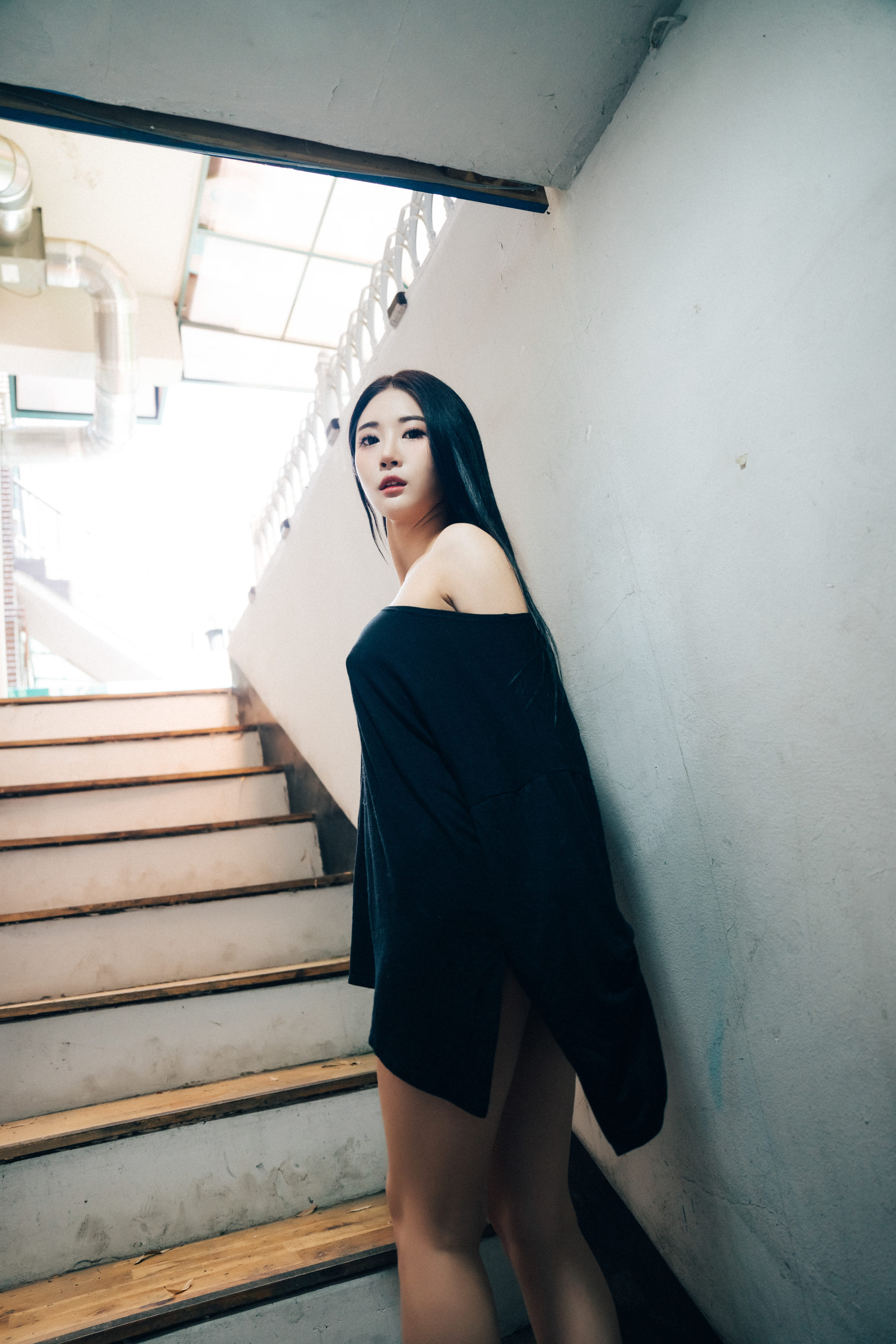 [LOOZY] Bomi - Street Stall