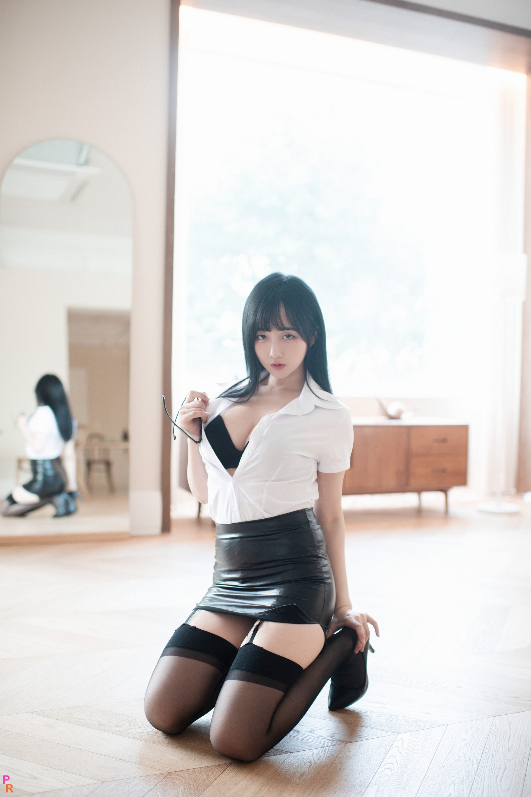 [PINK RIBBON] Jina - Succubus secretary