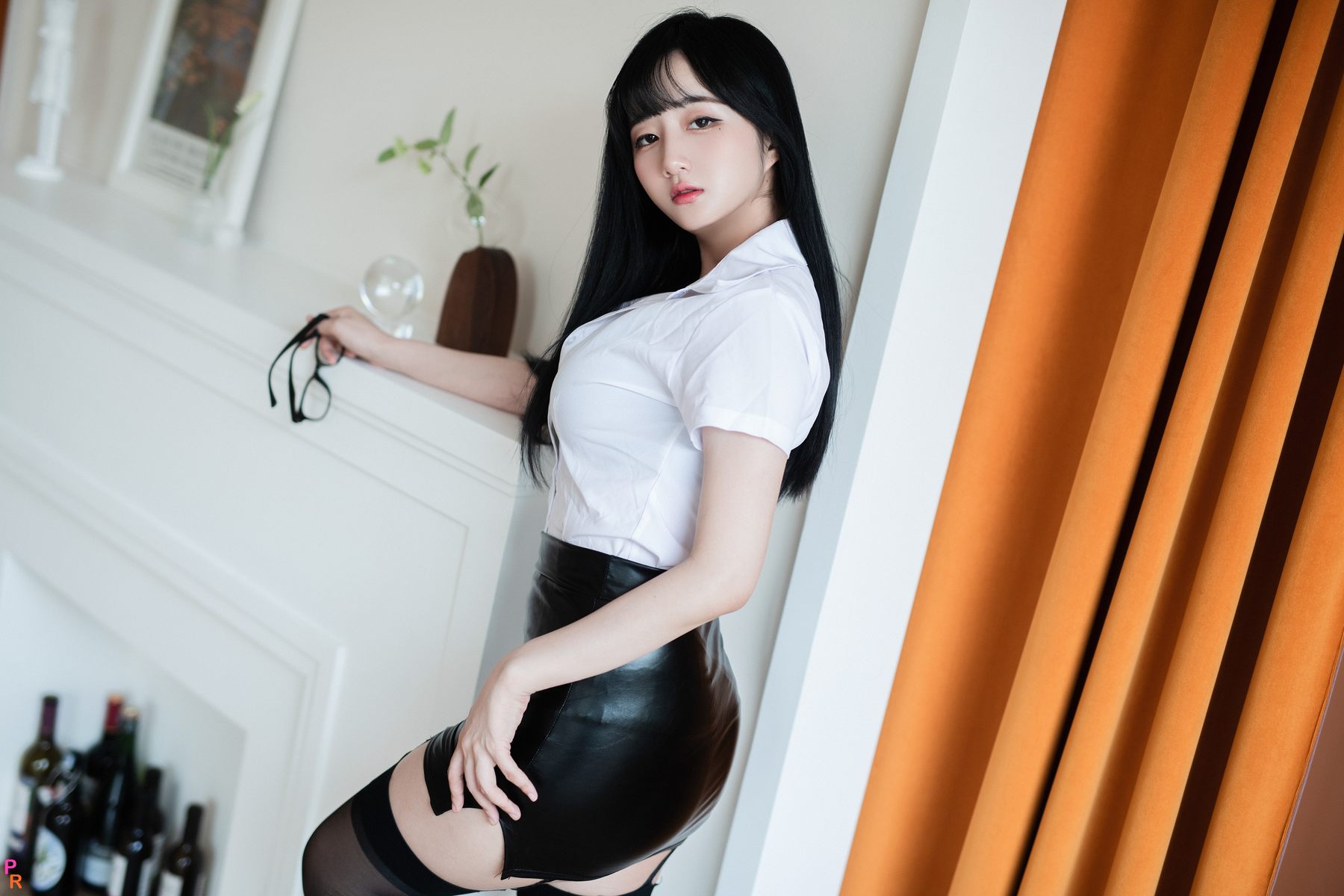 [PINK RIBBON] Jina - Succubus secretary