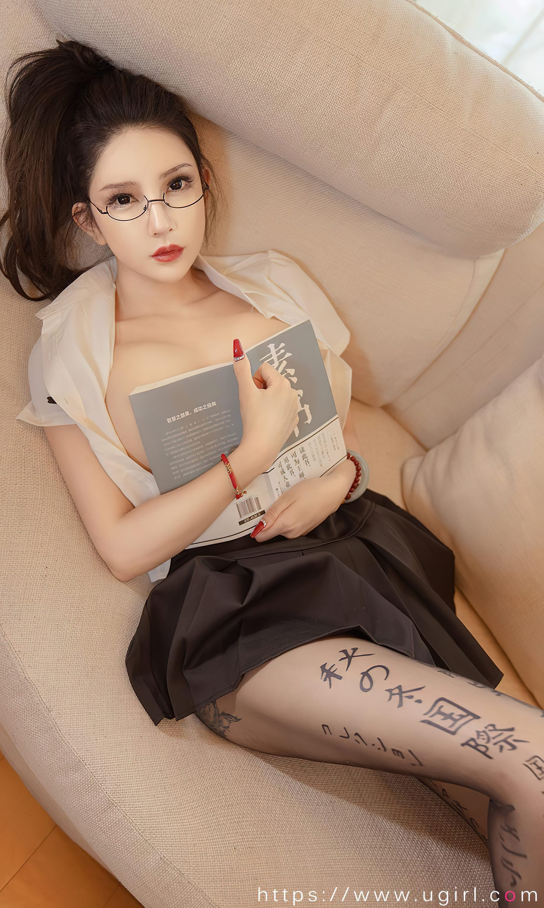 [Ugirls]爱尤物 No.2583 黑丝目录 球球