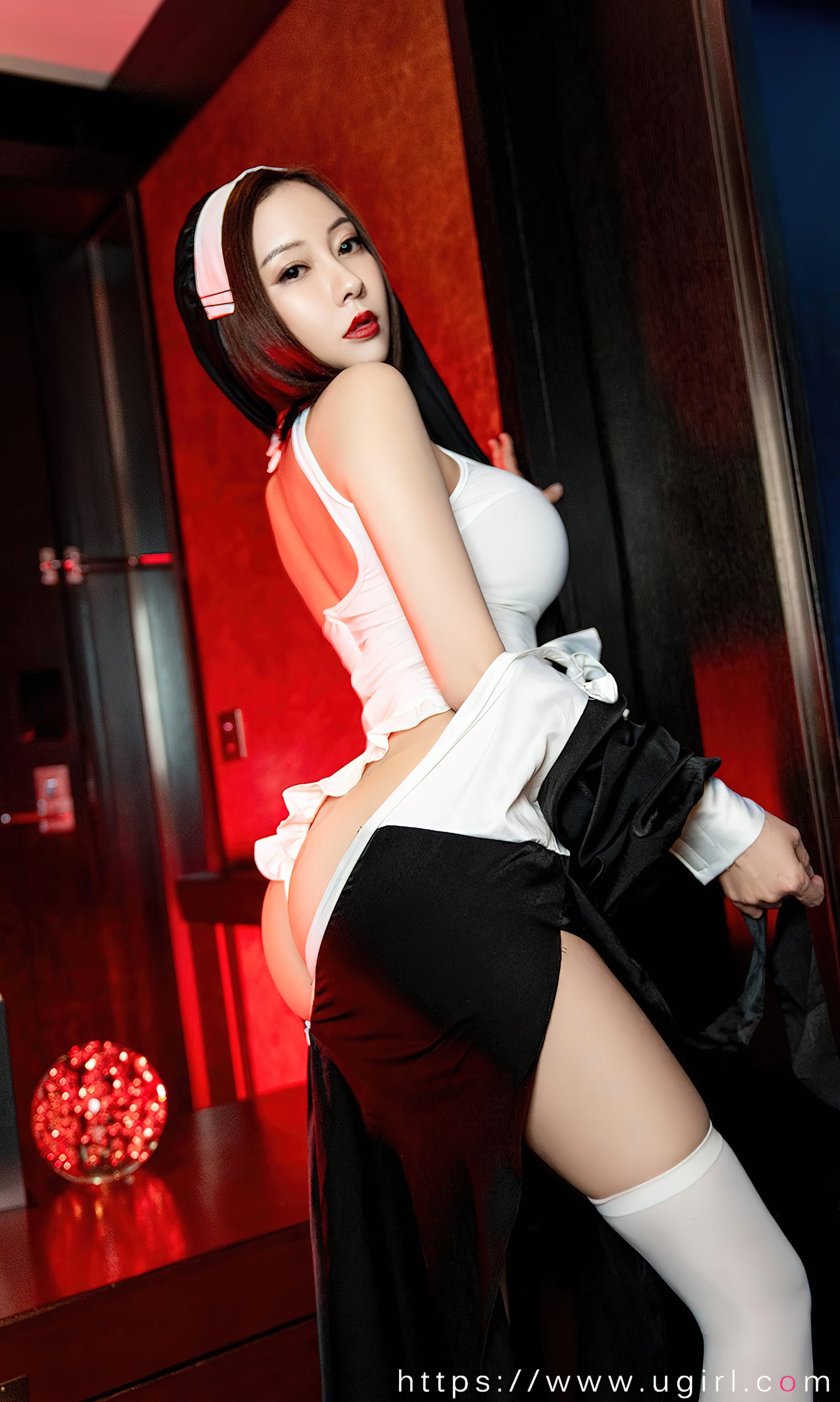 [Ugirls]爱尤物 No.2595 俘获 果儿Victoria