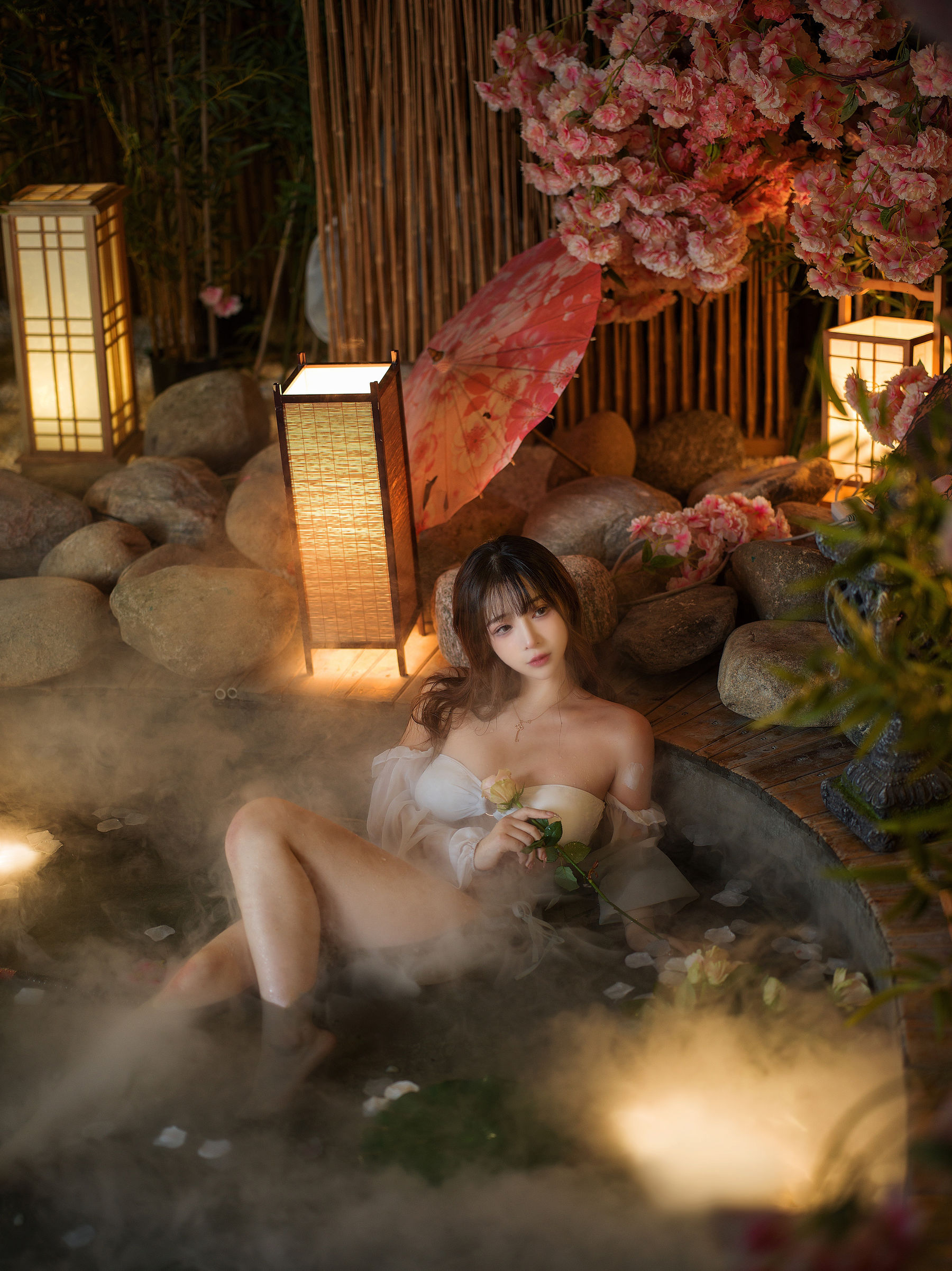 动漫博主叉子宝宝 - 温泉